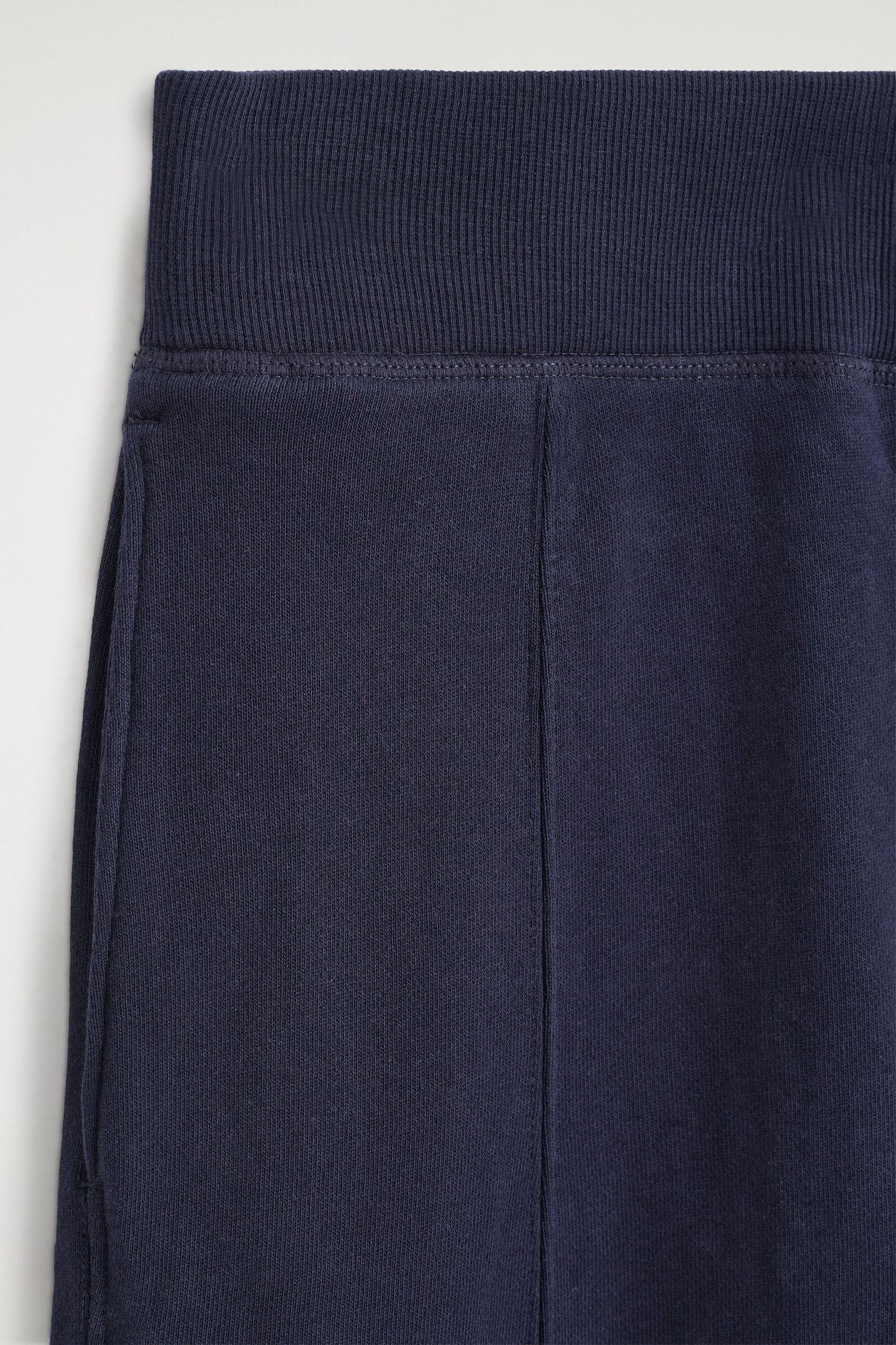 COTTON BARREL-LEG JOGGERS — NAVY