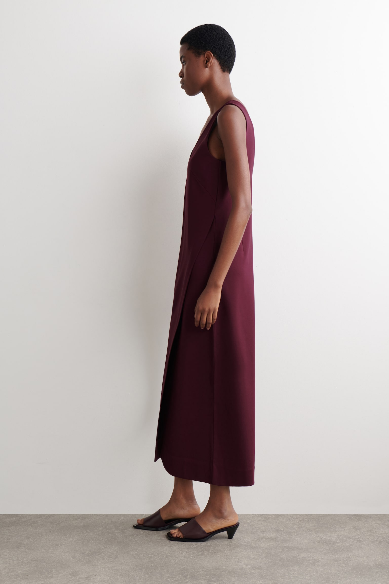 Midi-wikkeljurk met V-hals - Donkerrood/ZWART - 3