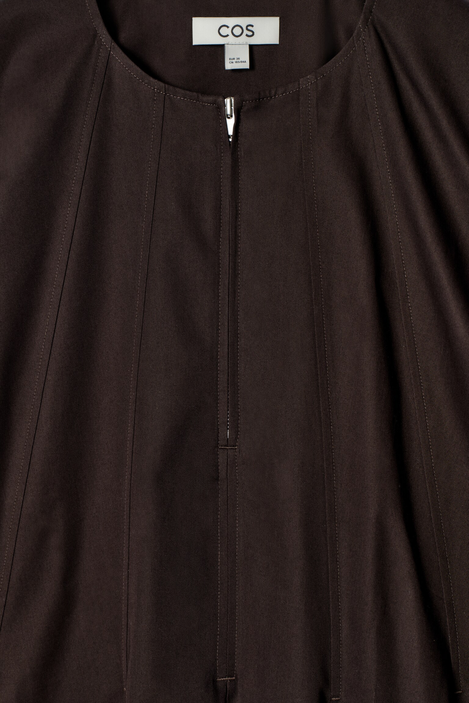 VESTIDO DE ALGODÓN CON TABLAS Y MEDIA CREMALLERA - MARRÓN OSCURO/BLANCO/MARRÓN - 5