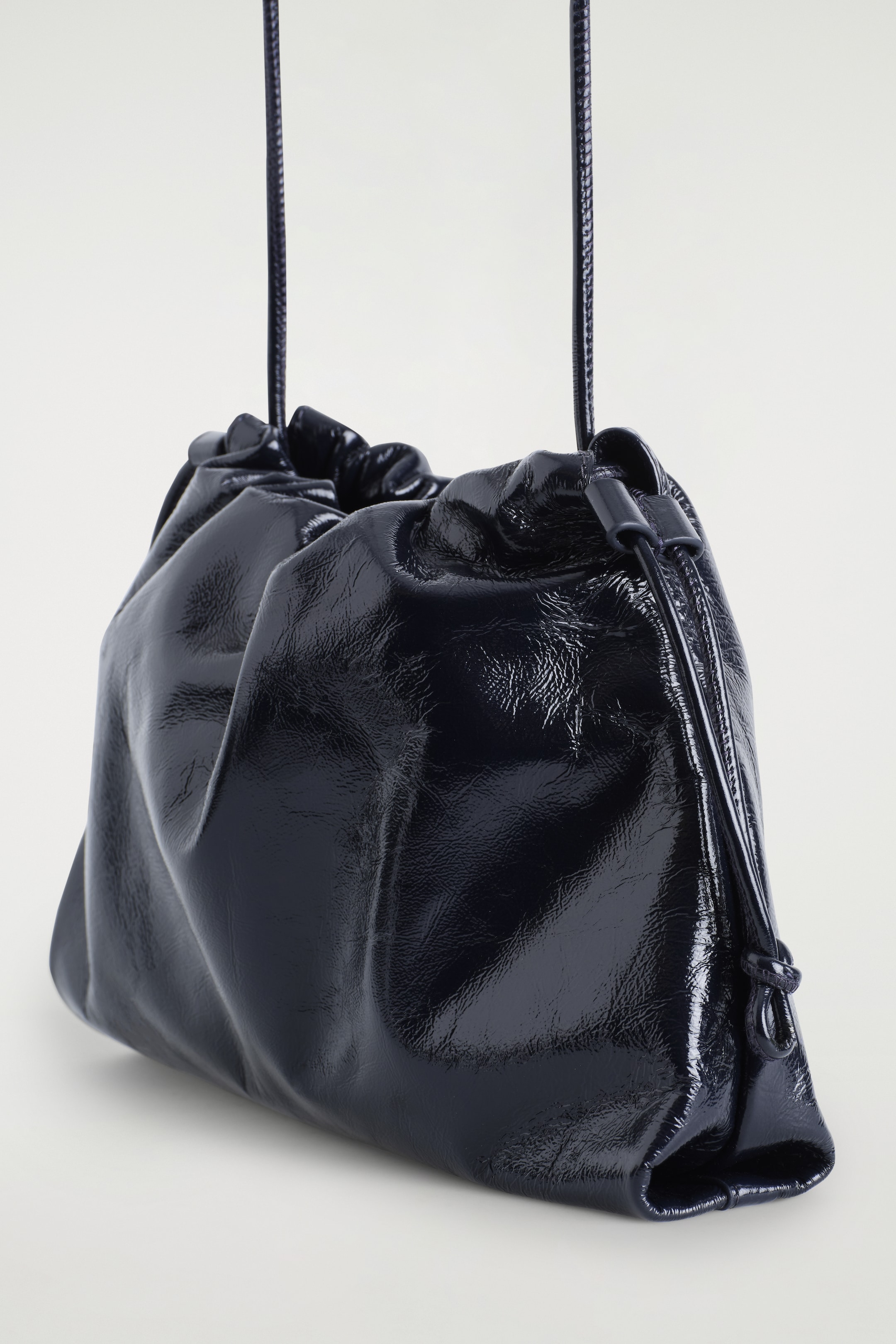 Visualizza immagine più grande: POCHETTE CAVATELLI MINI IN PELLE - BLU NAVY - DONNA | H&M IT 5