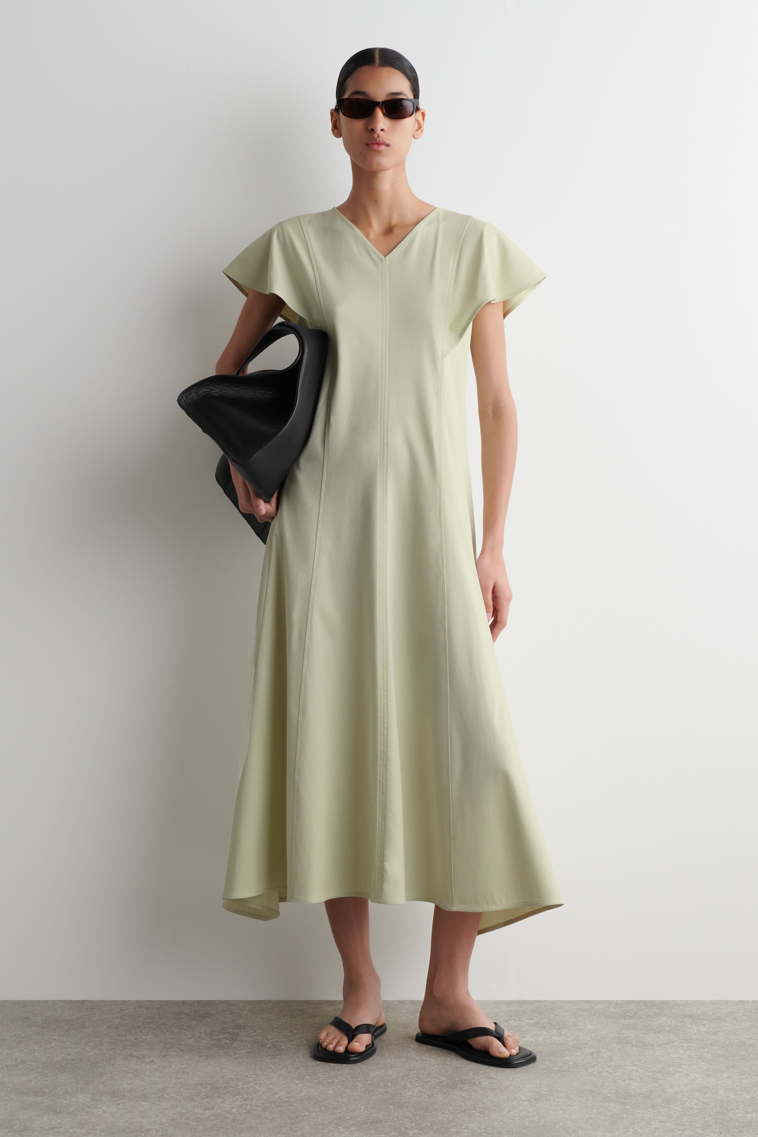 ROBE MIDI À MANCHES PÉTALES EN COTON - VERT CLAIR/NOIR