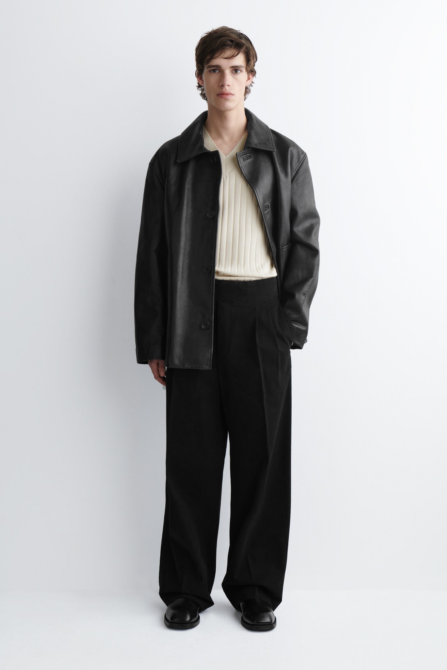 PANTALONI A GAMBA LARGA CON PIEGHE E CINTURA - BLACK/BEIGE CHIARO