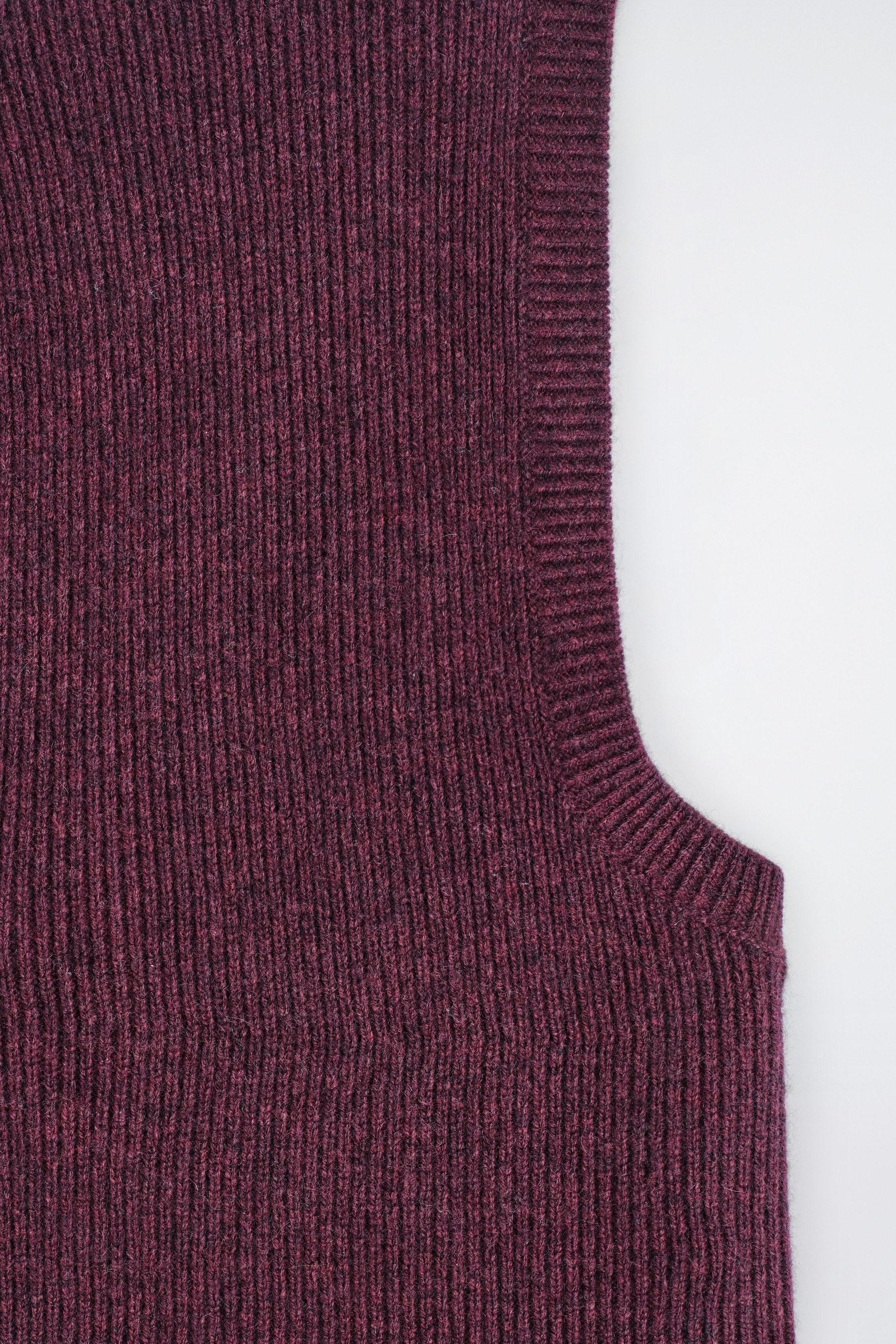 StillMedia/DescriptiveDetail