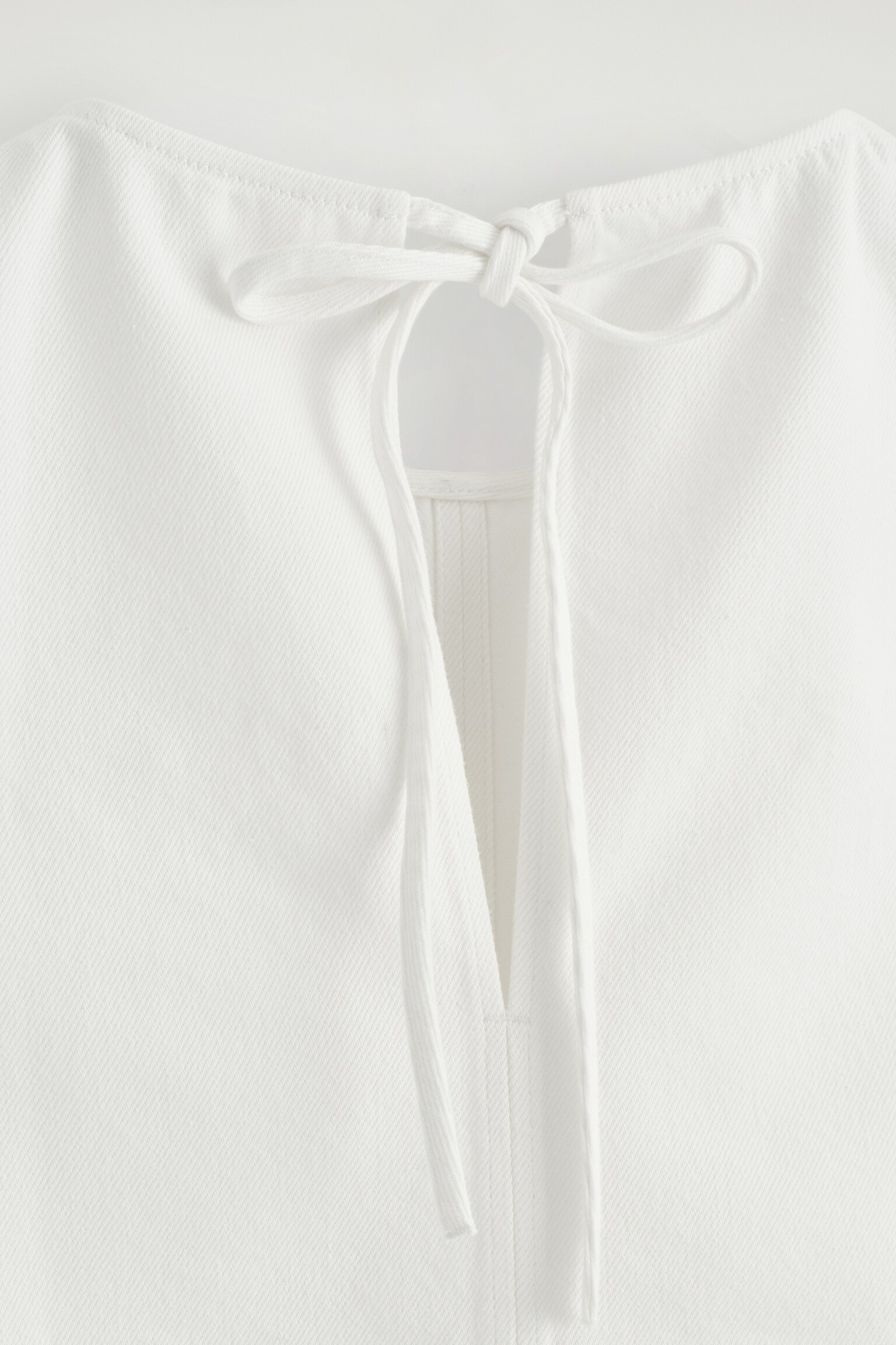 TOP DE DENIM SIN MANGAS - BLANCO - 3