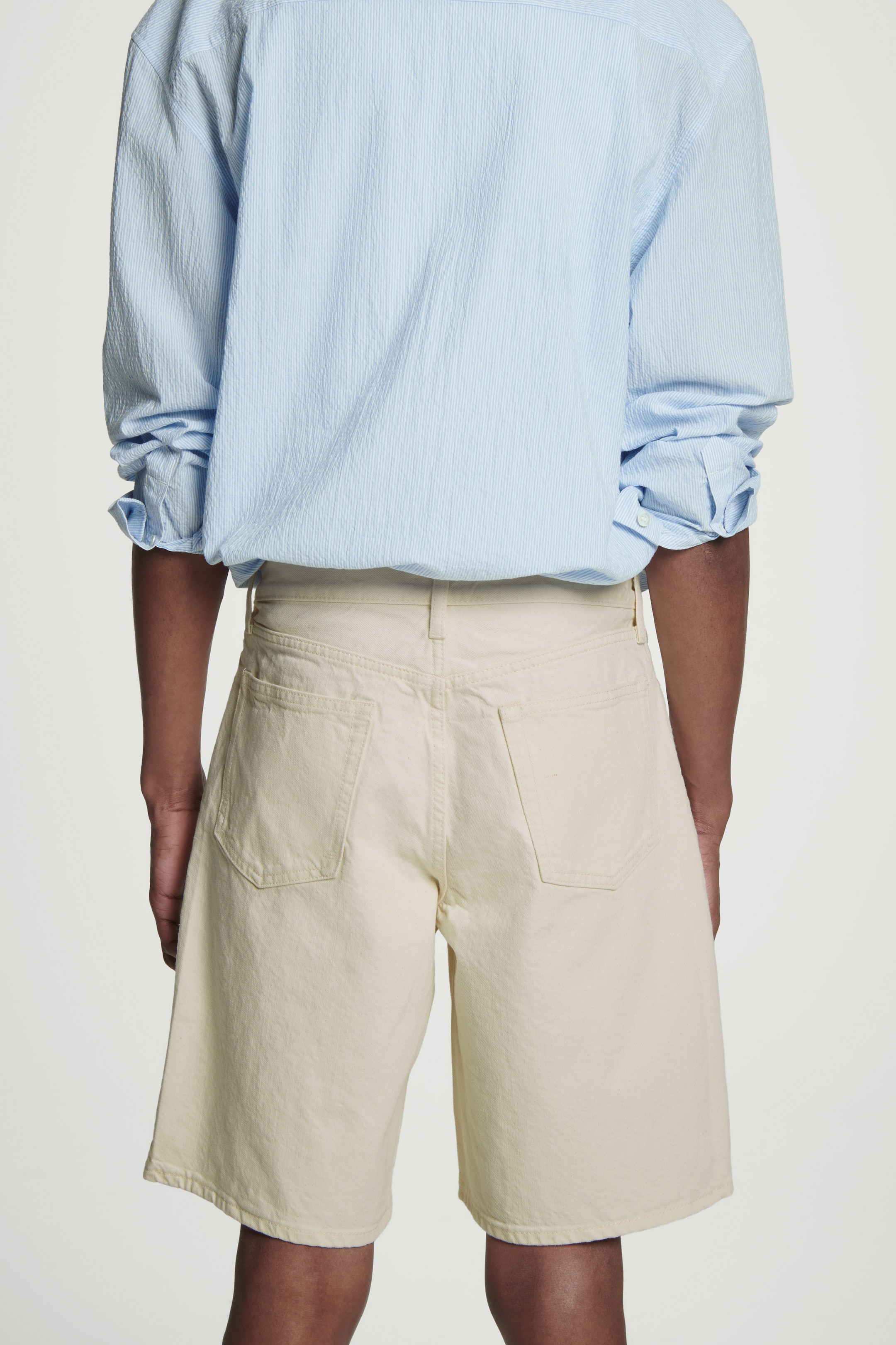 Grösseres Bild ansehen: JEANSSHORTS - ECRU - HERREN | H&M CH 4
