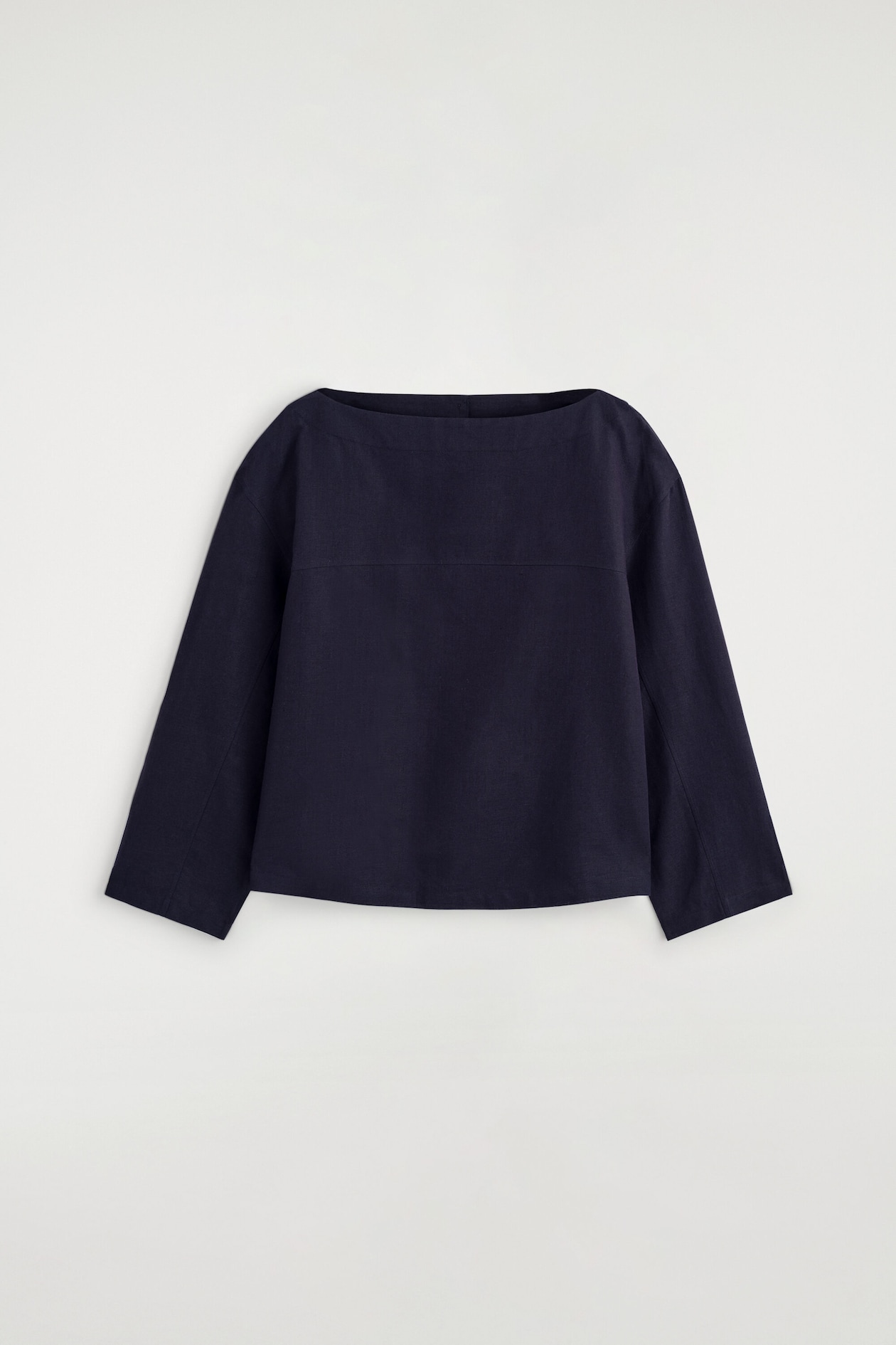 BOAT-NECK LINEN BLOUSE — NAVY