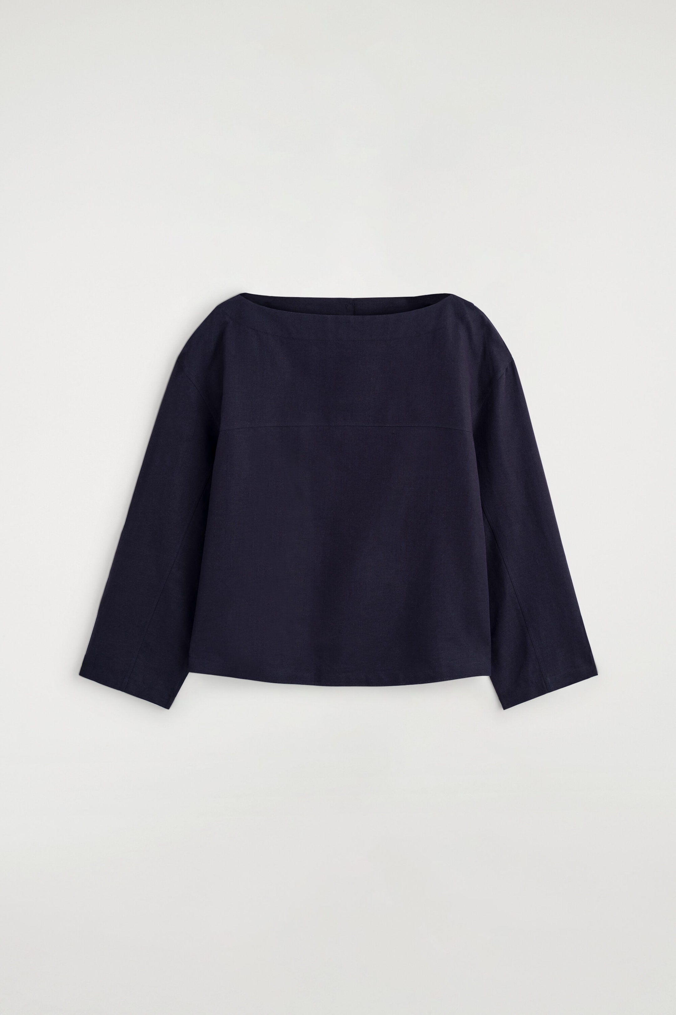 BOAT-NECK LINEN BLOUSE