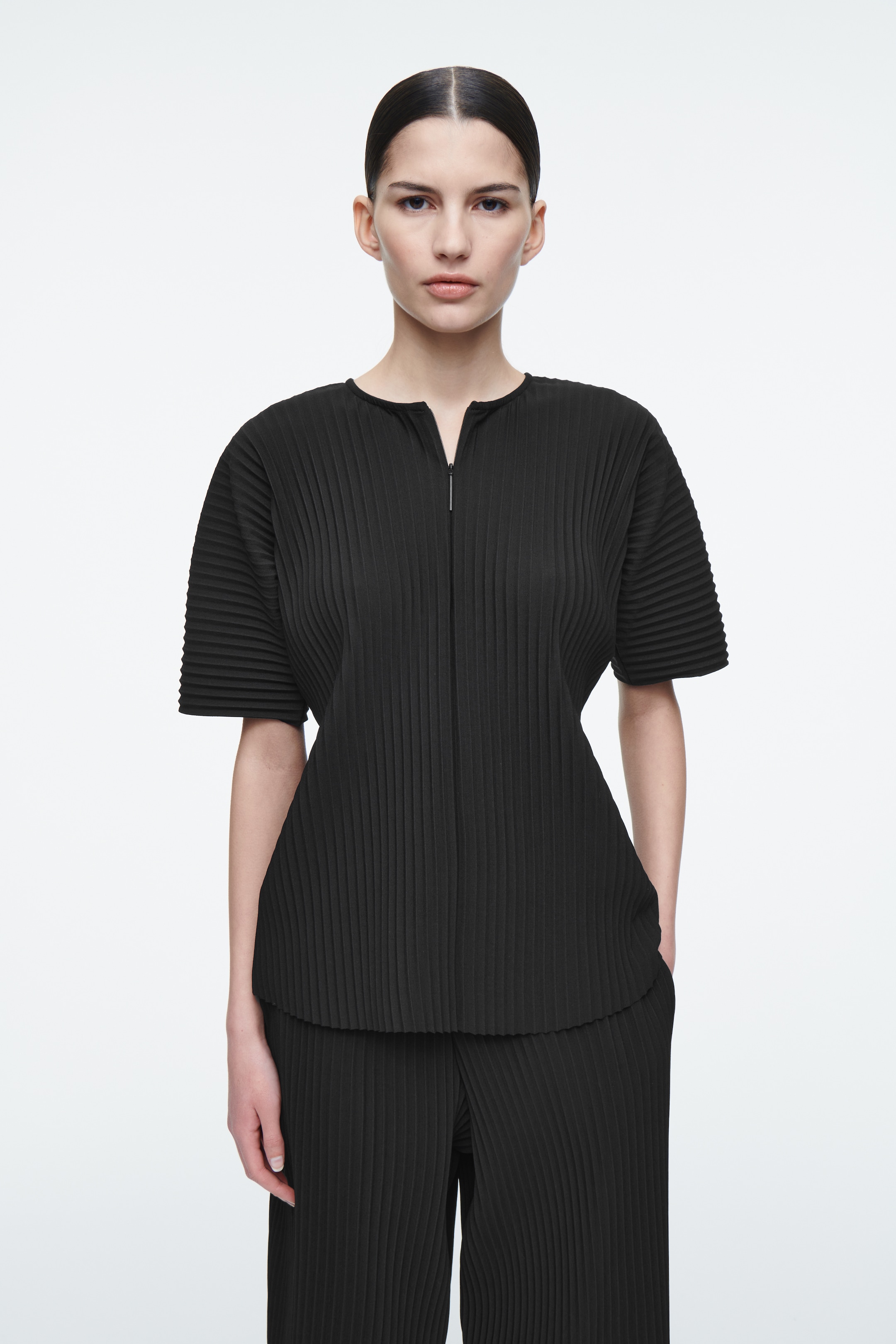 Ingrandisci l'immagine: PLISSÉ TOP - BLACK - DONNA | H&M CH 1