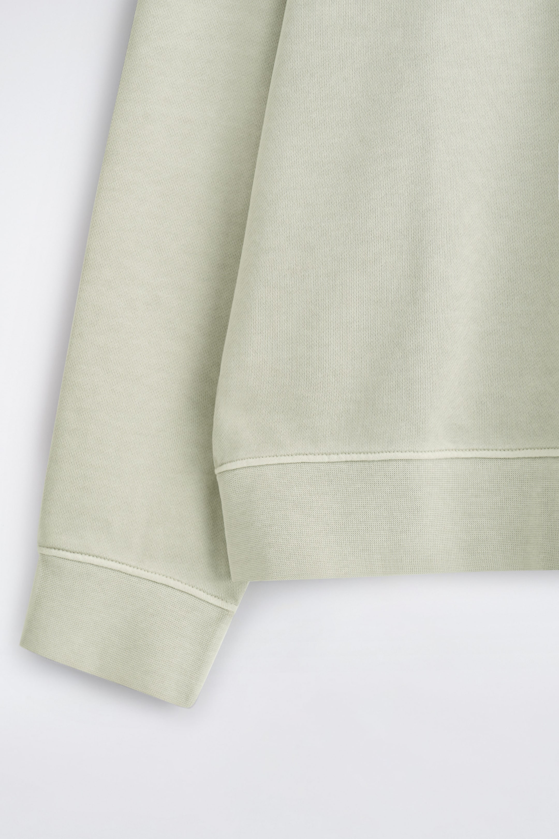 StillMedia/DescriptiveDetail