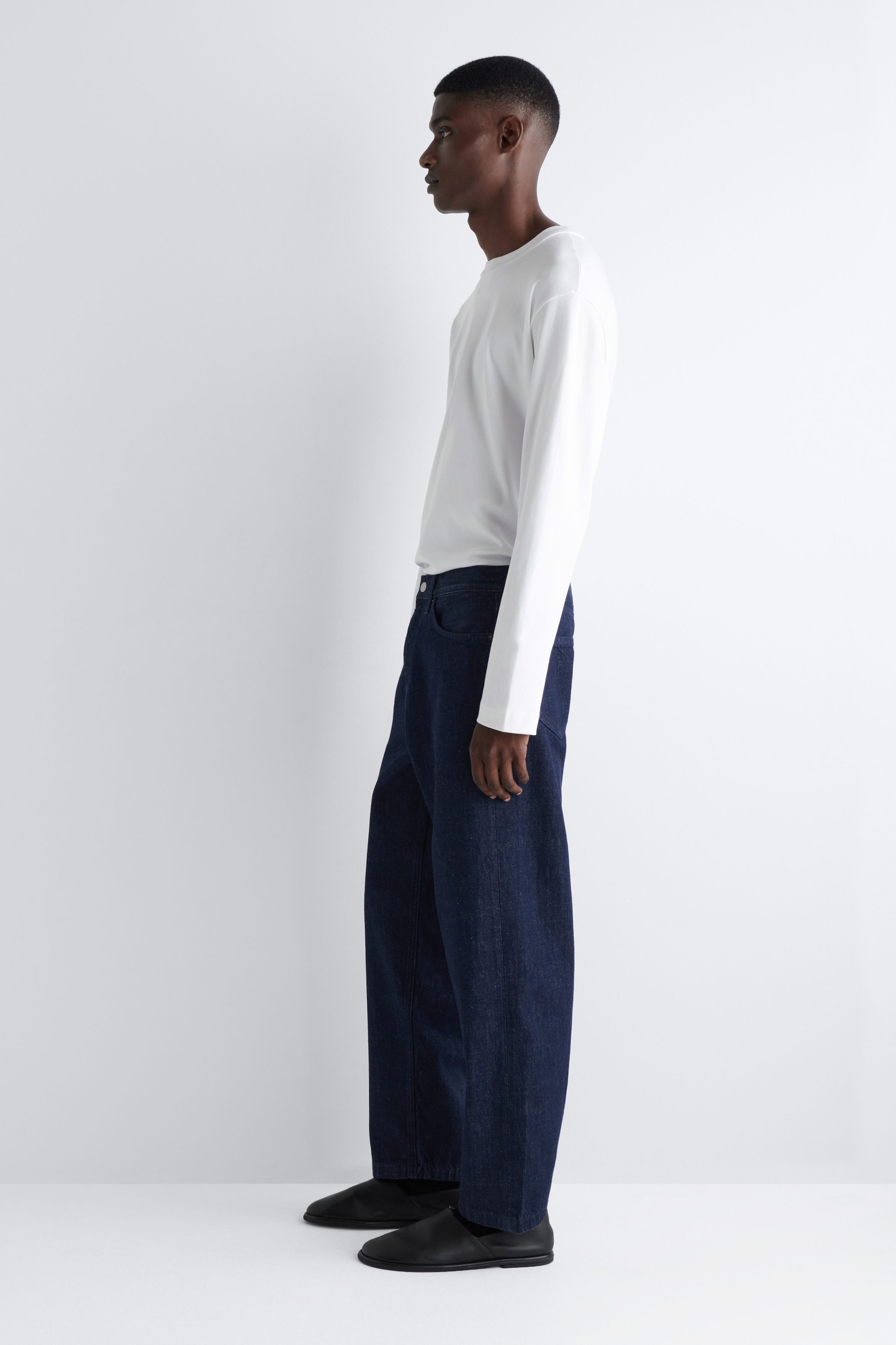 DOME STRAIGHT-LEG JEANS