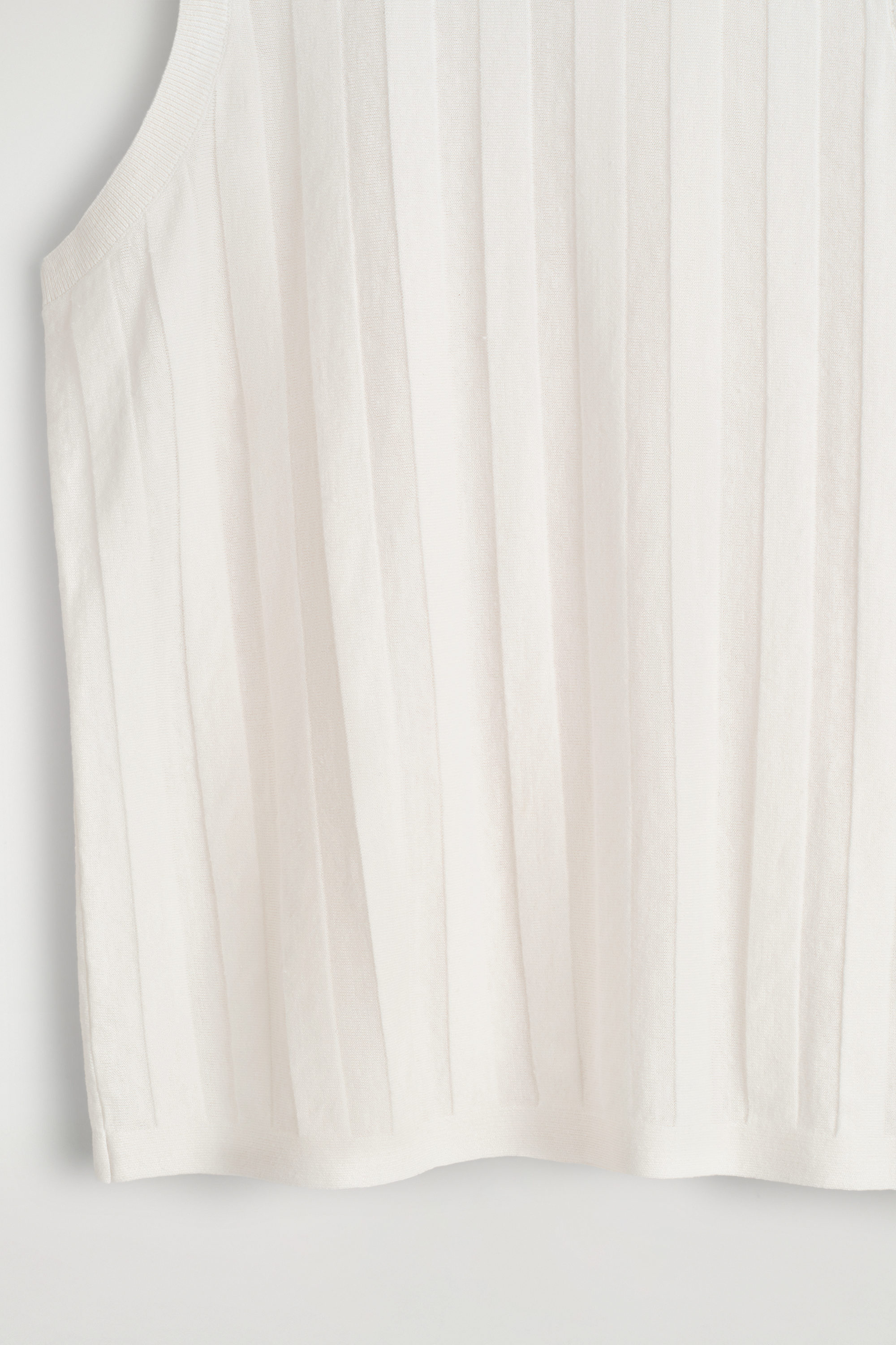 STRIPED KNITTED LINEN TANK TOP - WHITE | COS