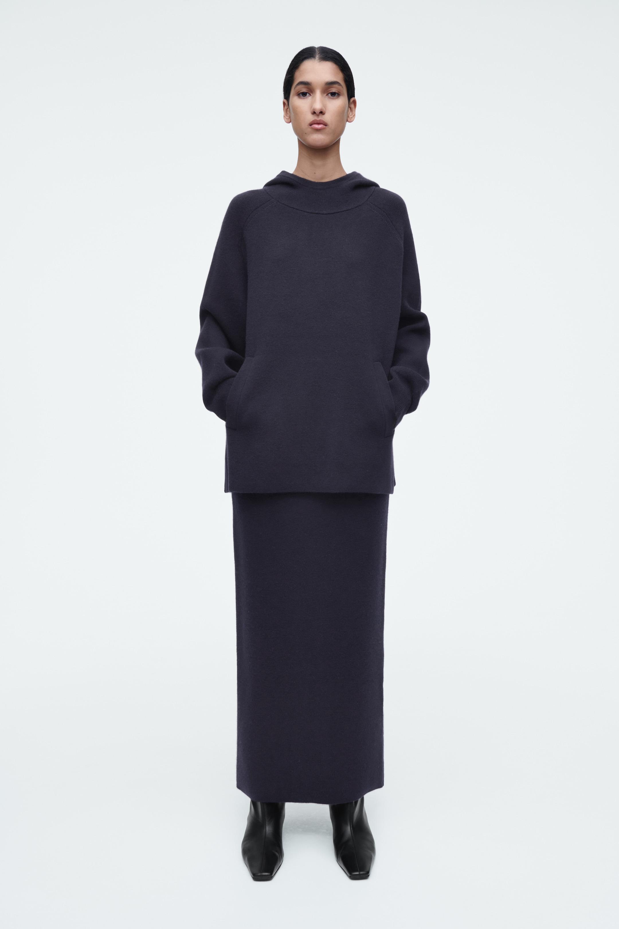 Visualizza immagine più grande: FELPA OVERSIZE IN LANA DOPPIATA CON CAPPUCCIO - BLU NAVY - DONNA | H&M IT 2