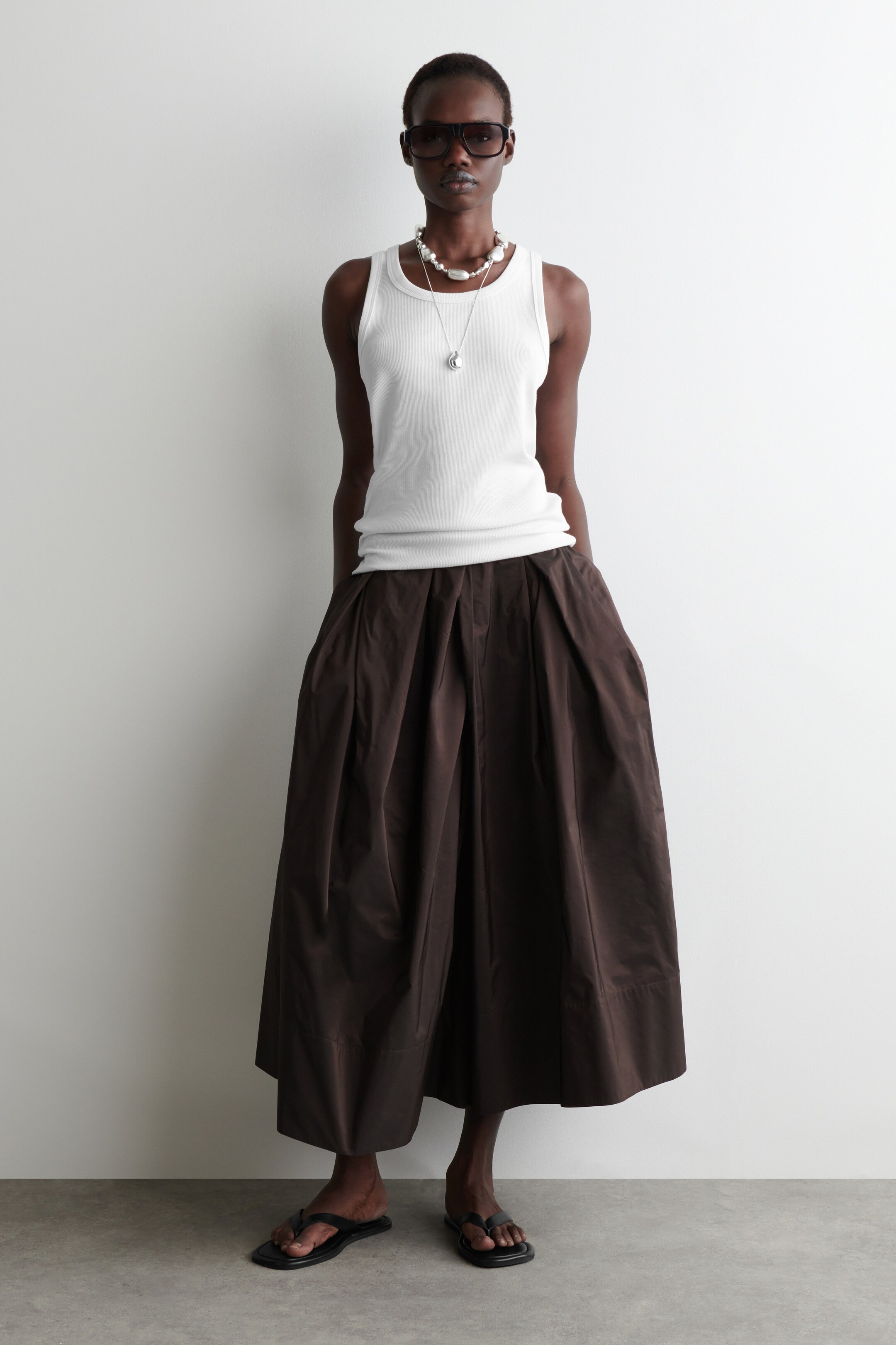 Grotere afbeelding bekijken: GERIBBELDE TANKTOP - WIT - DAMES | H&M BE 2