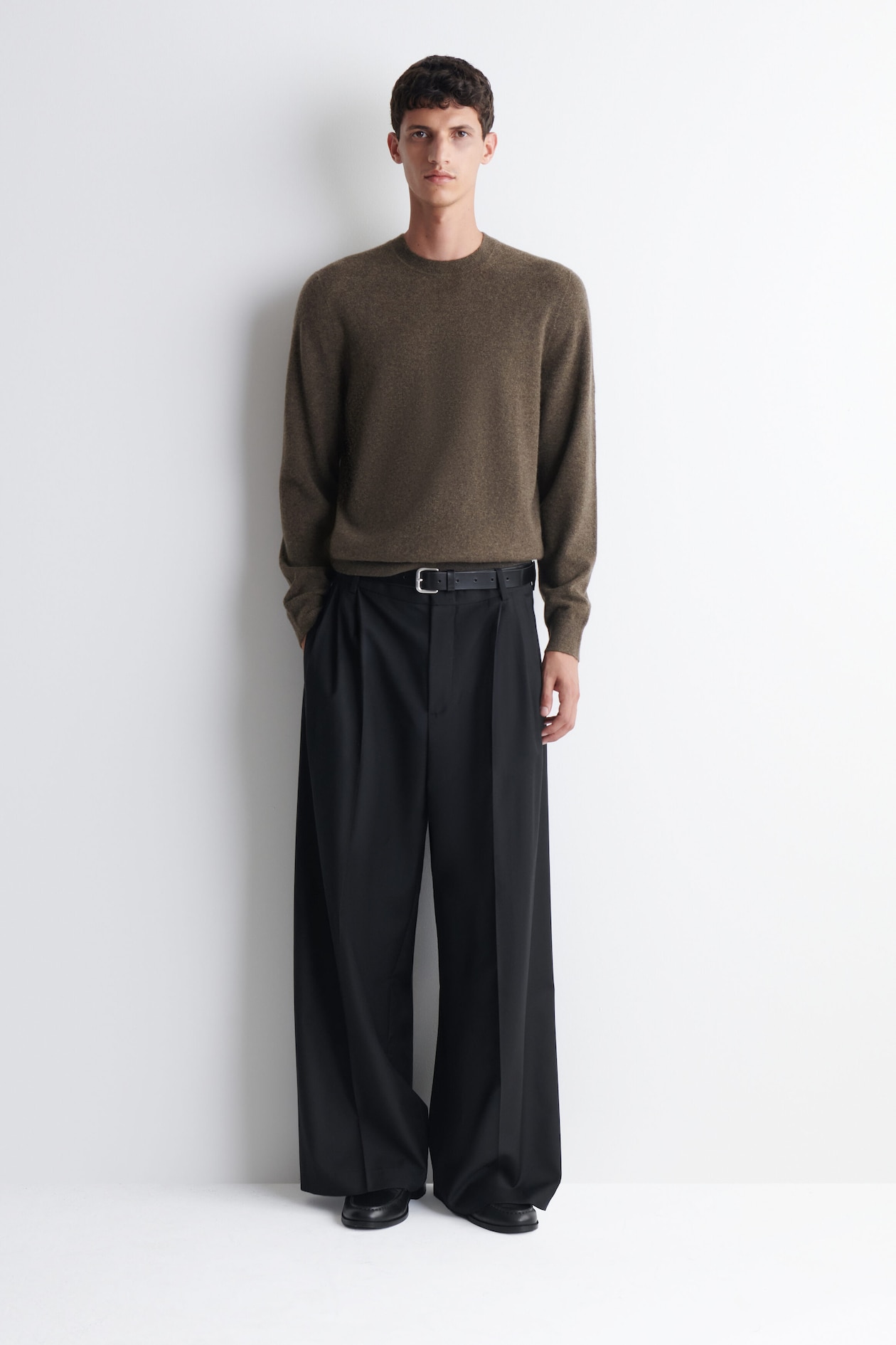 PURE CASHMERE CREW-NECK SWEATER — BROWN MÉLANGE