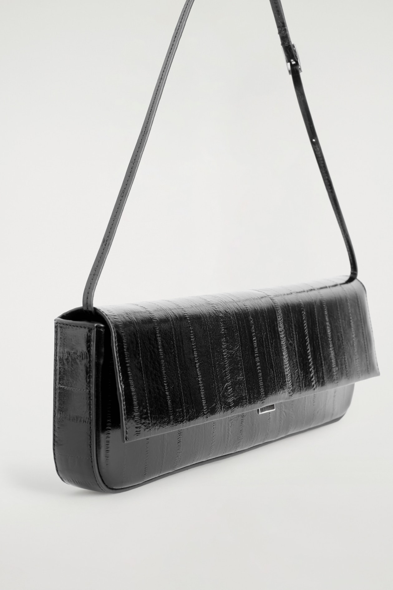 PARQUET CLUTCH BAG - EEL-EFFECT LEATHER — BLACK / EEL EFFECT