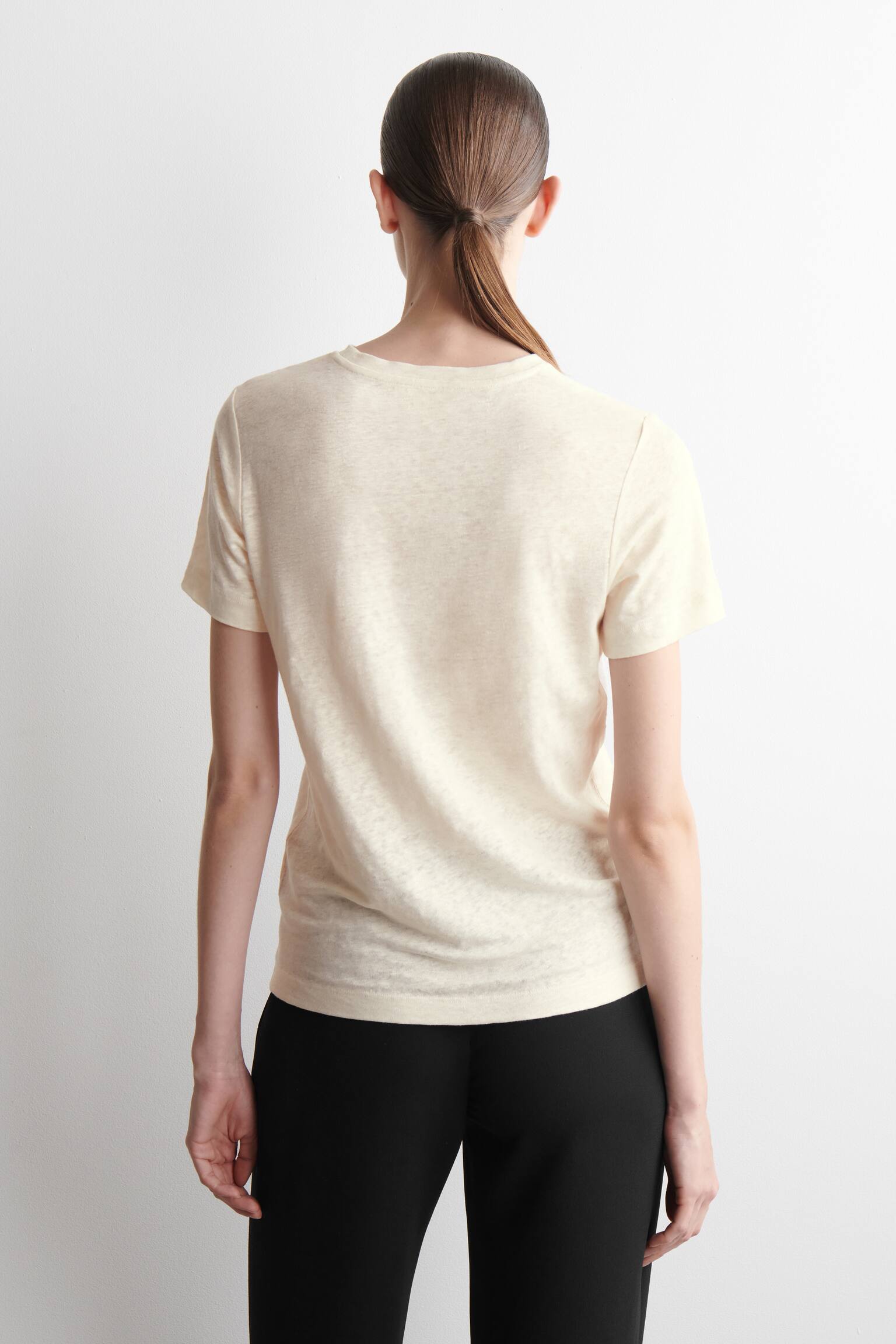 LNĚNÉ TRIČKO S KULATÝM VÝSTŘIHEM-ECRU - 6