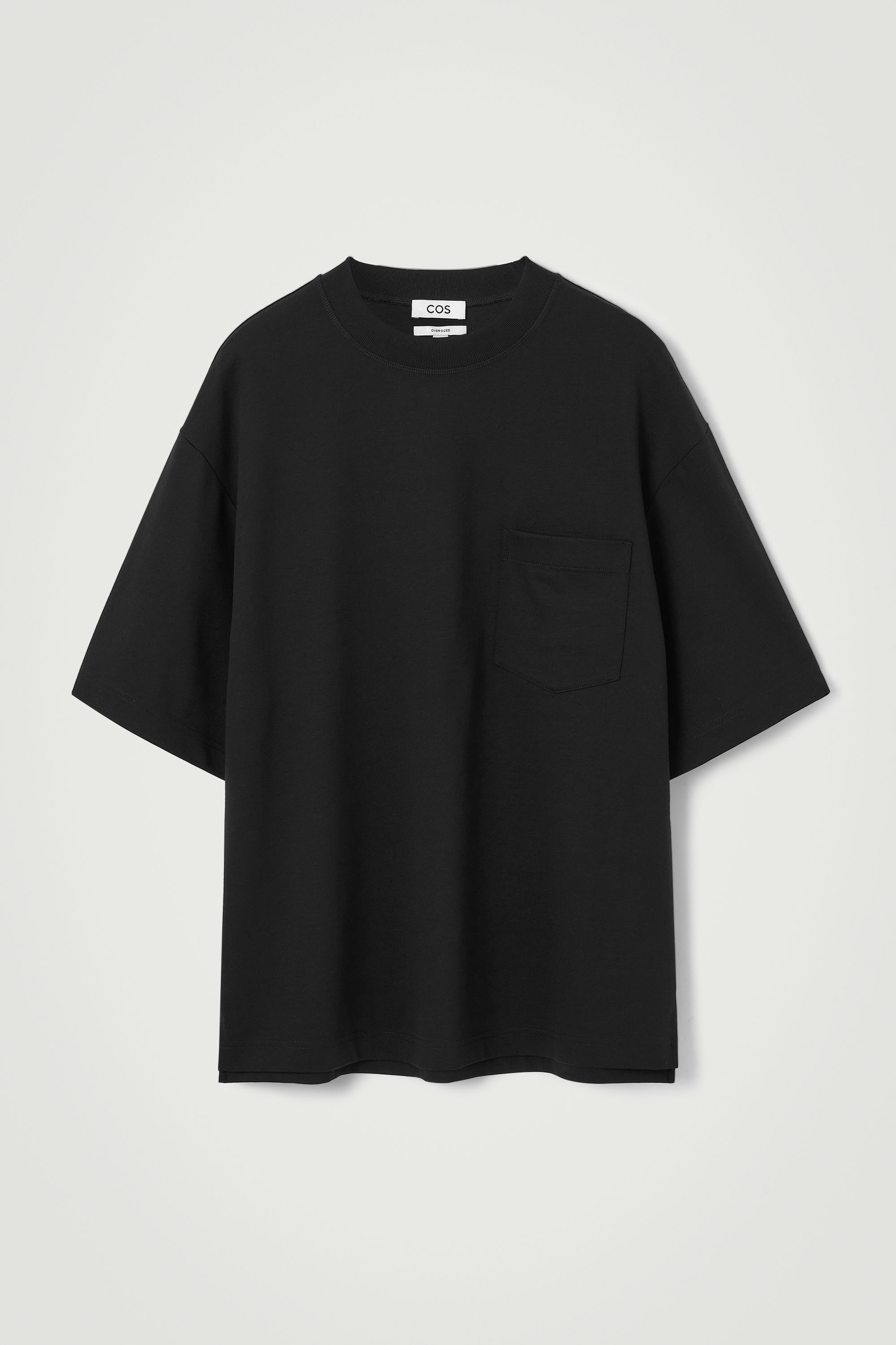 OVERSIZED EXTRA-WIDE COTTON T-SHIRT - BLACK | COS