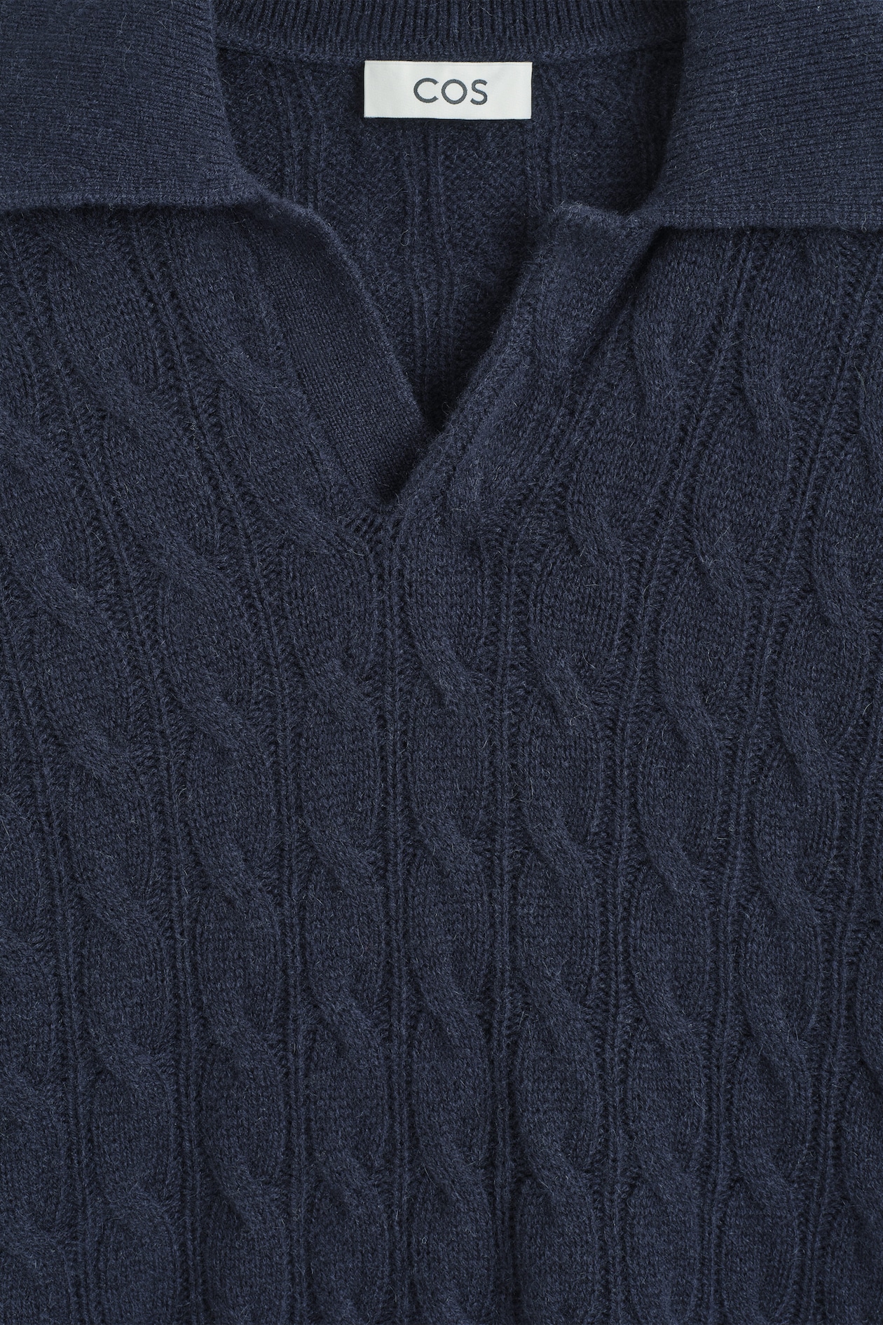 CABLE-KNIT PURE CASHMERE POLO SWEATER — NAVY