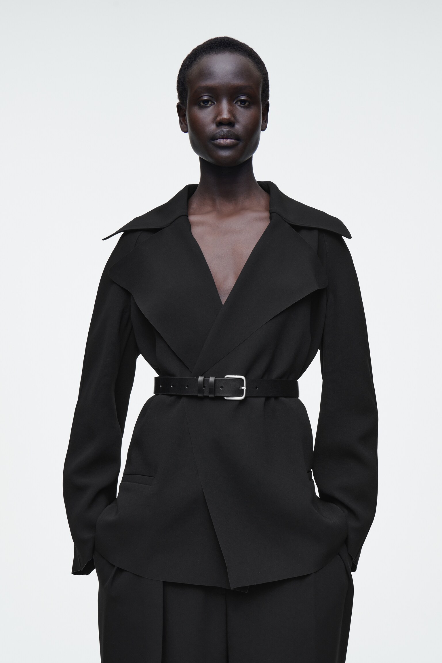 BLAZER EN CRÊPE FLUIDE - NOIR