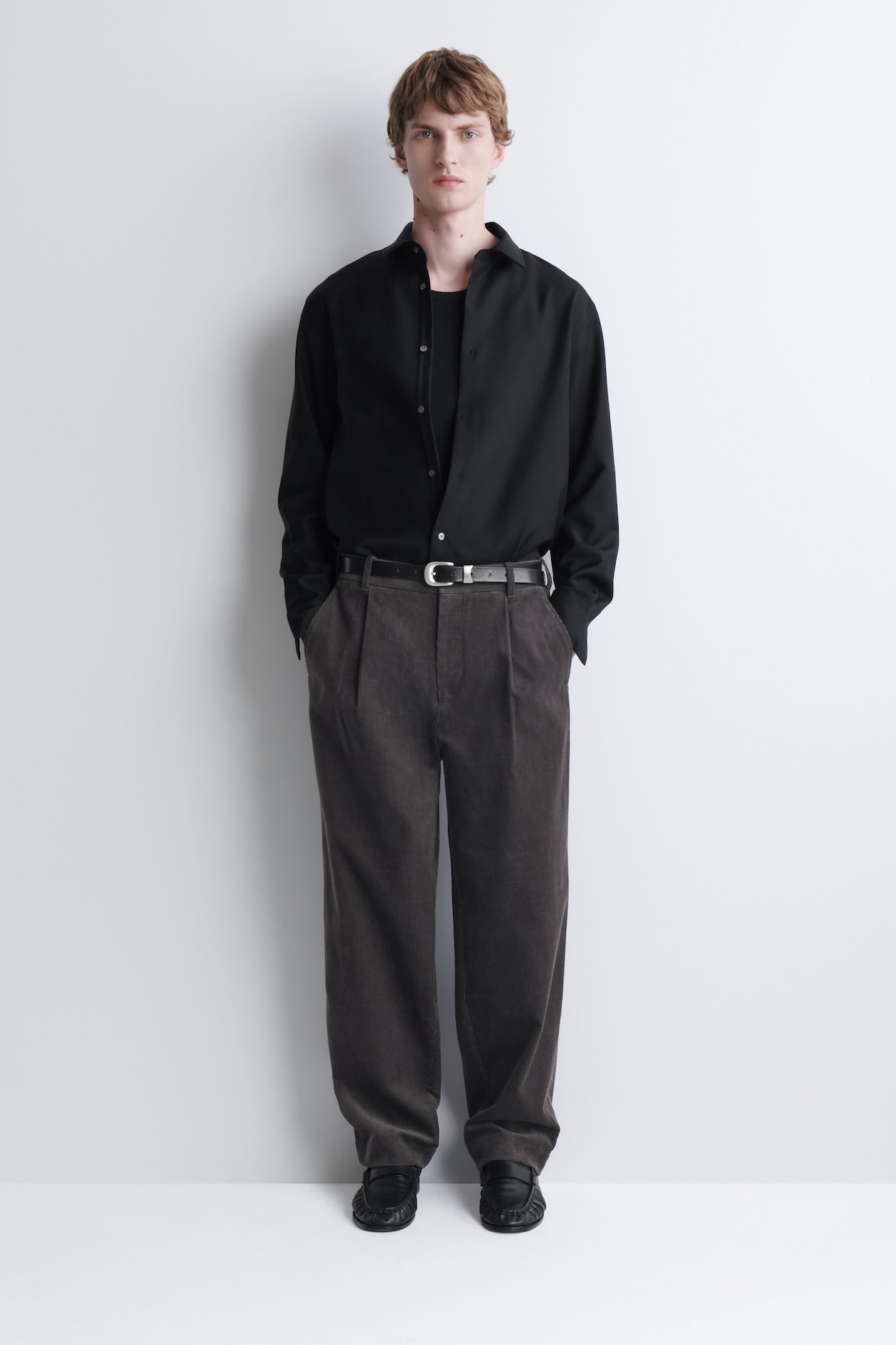 CORDUROY RELAXED-FIT TAPERED PANTS — DARK GRAY