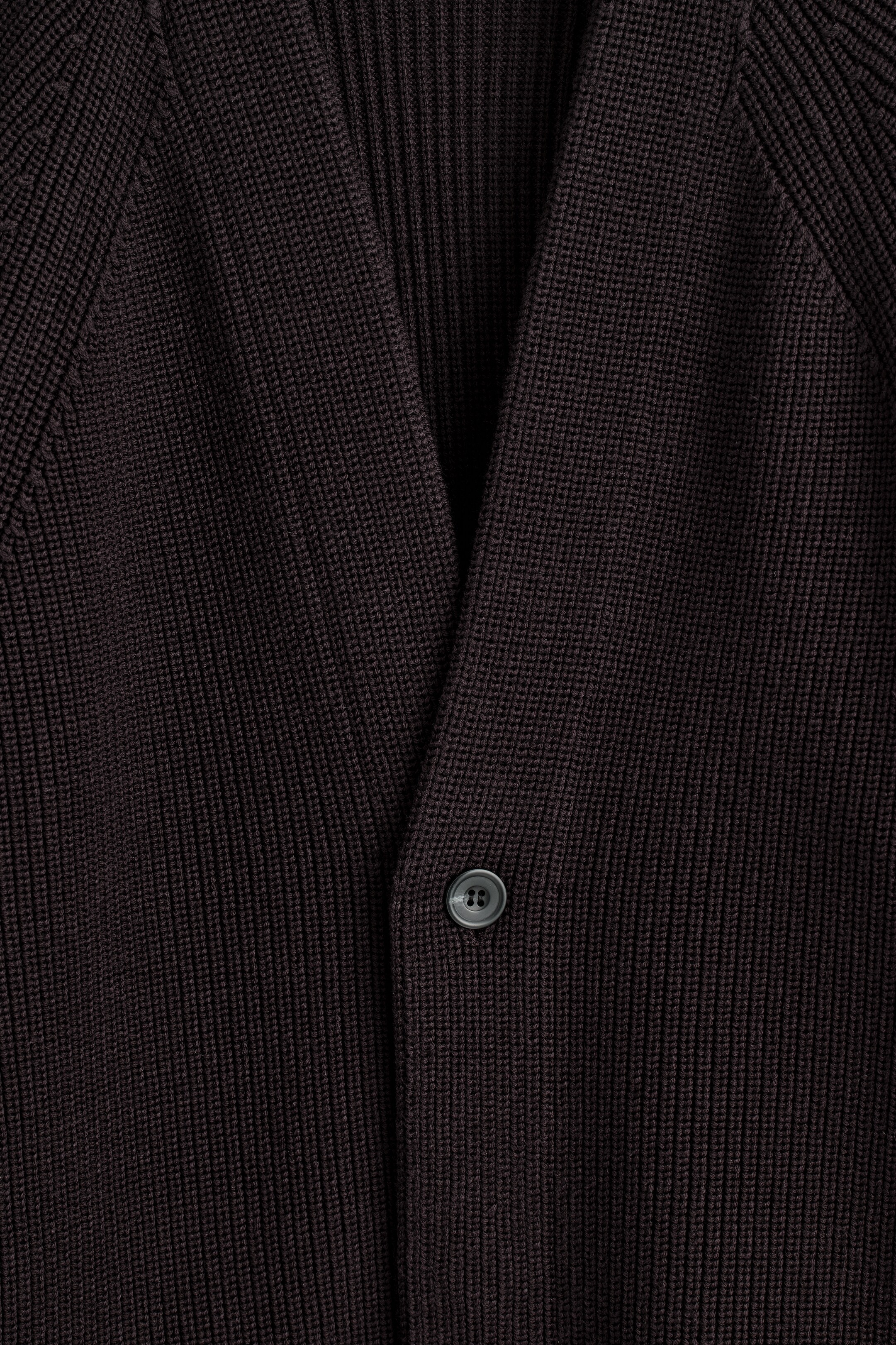 View larger image: CHUNKY RIBBED WOOL V-NECK CARDIGAN - DARK BROWN - Men | H&M GB 8