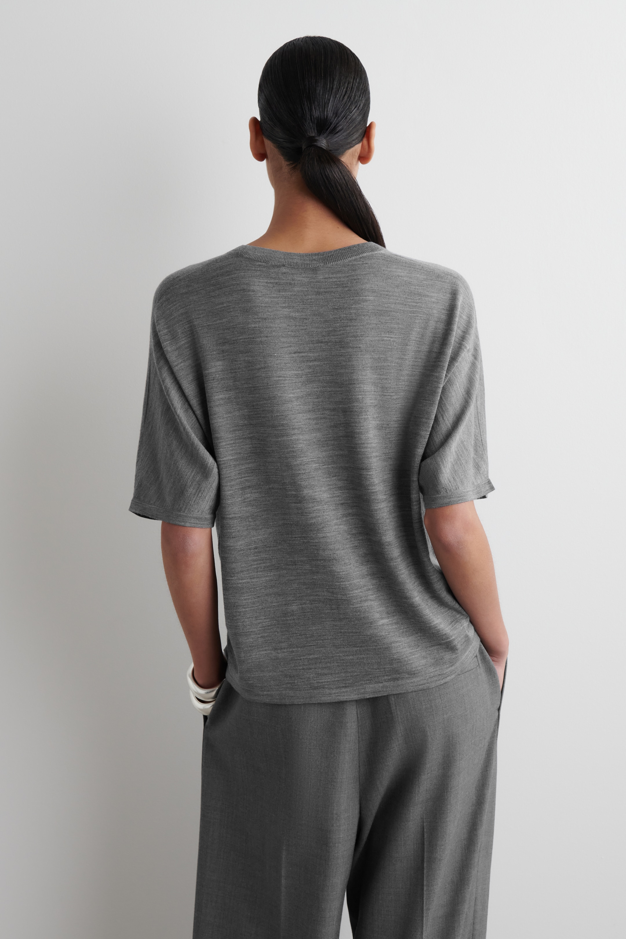 Grotere afbeelding bekijken: MERINO WOLLEN T-SHIRT - GRIJS - DAMES | H&M BE 4