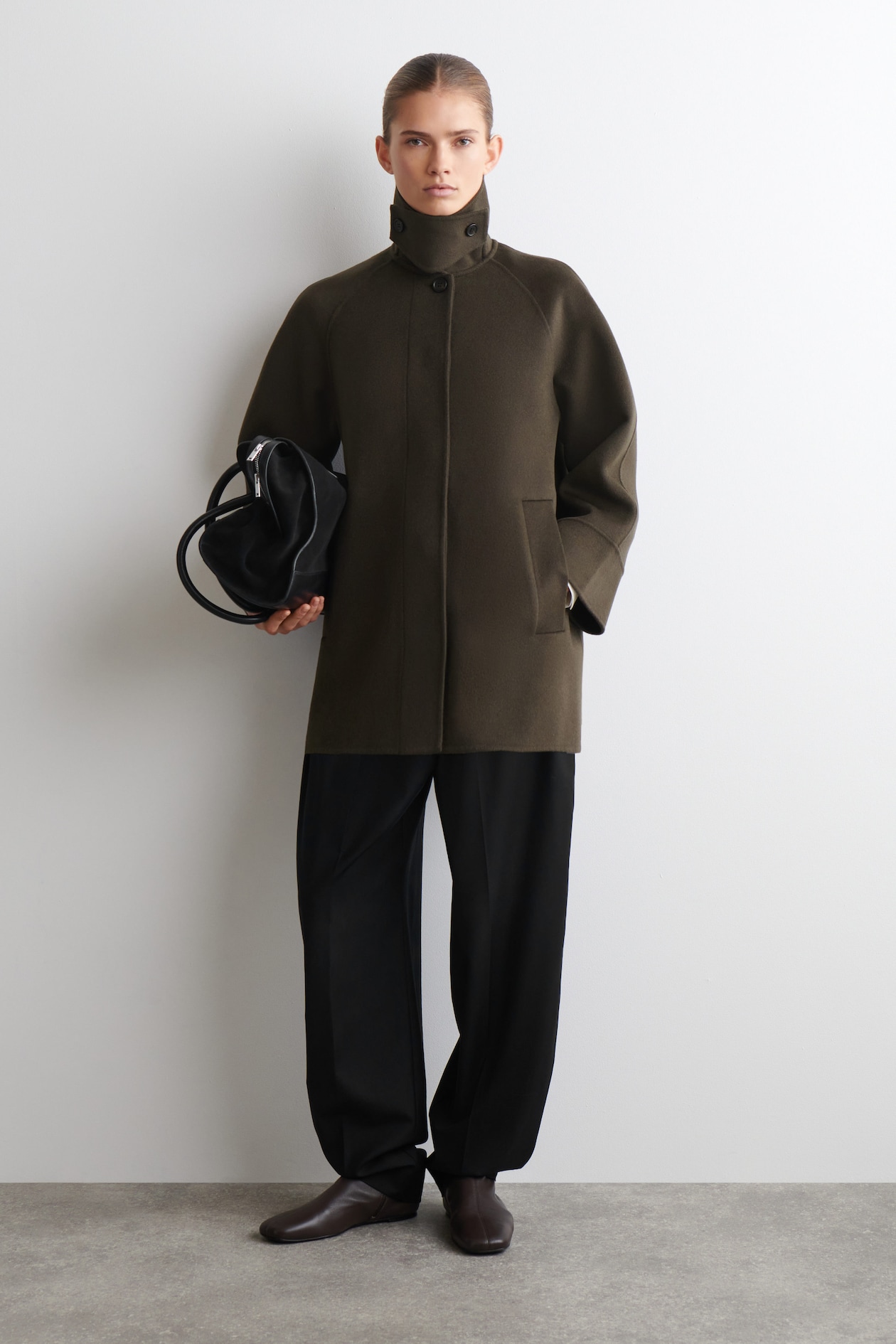 FUNNEL-NECK DOUBLE-FACED WOOL SHORT COAT