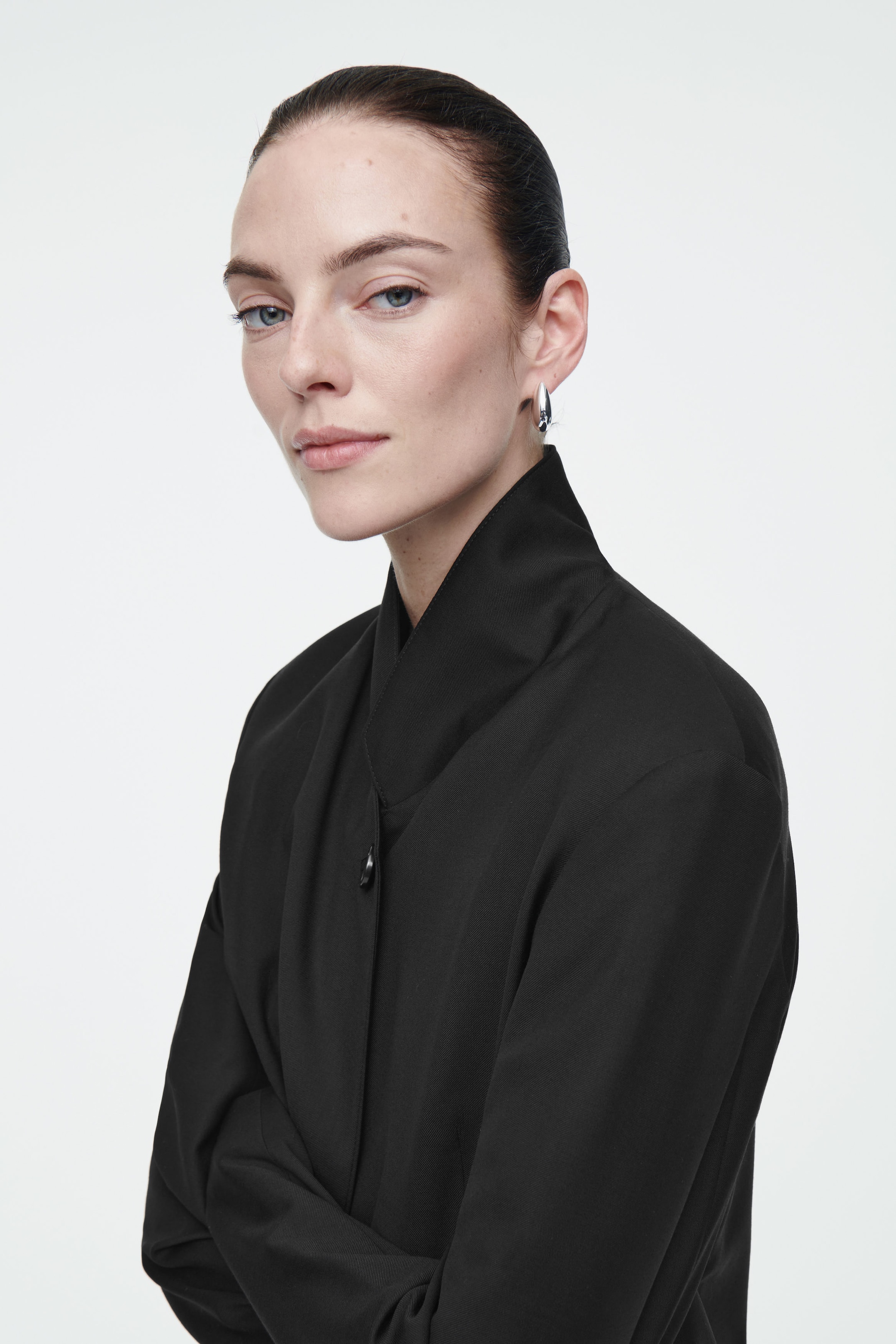STAND-COLLAR WOOL BLAZER