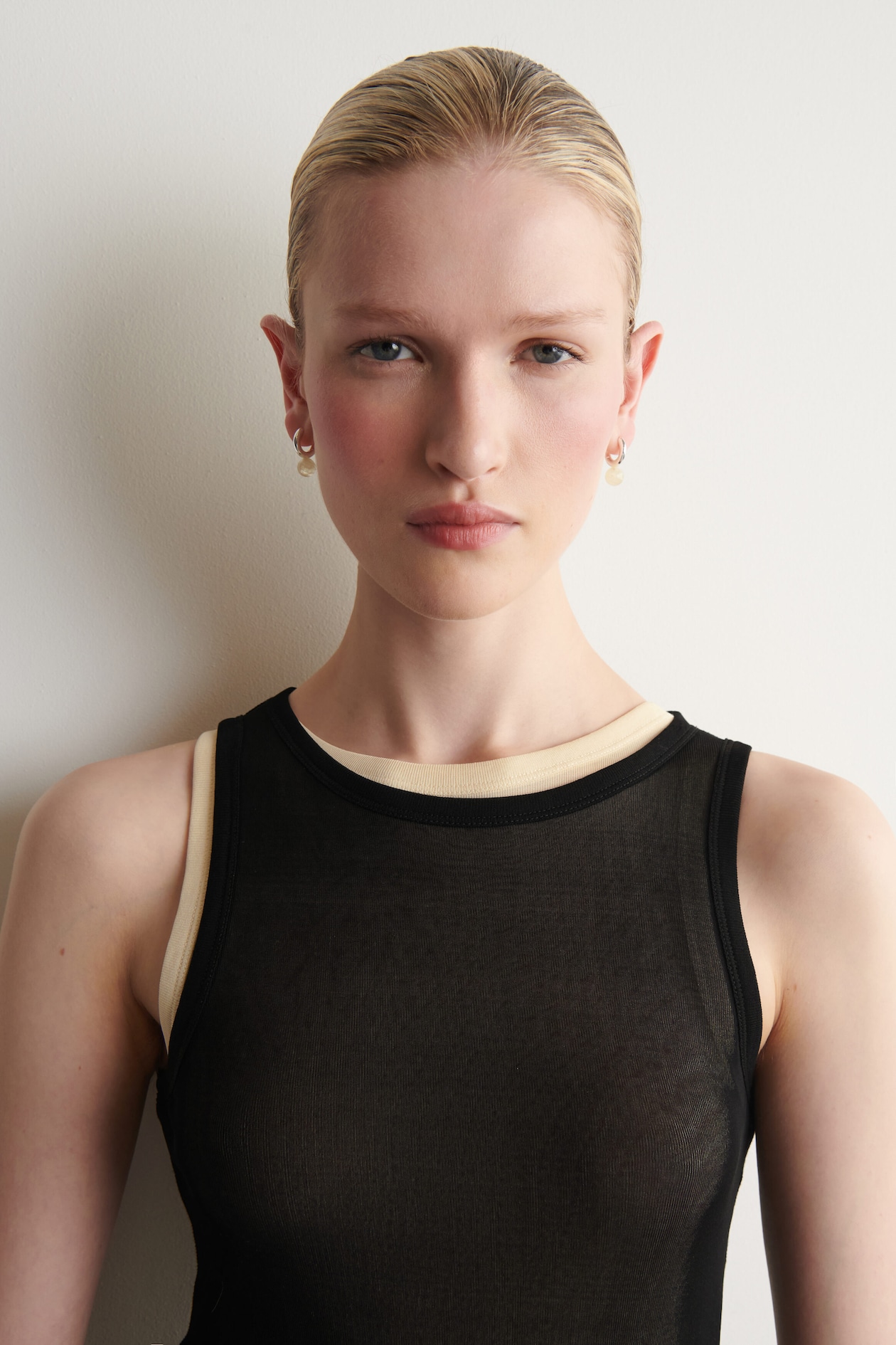 RIBBED SILK TANK TOP — BLACK
