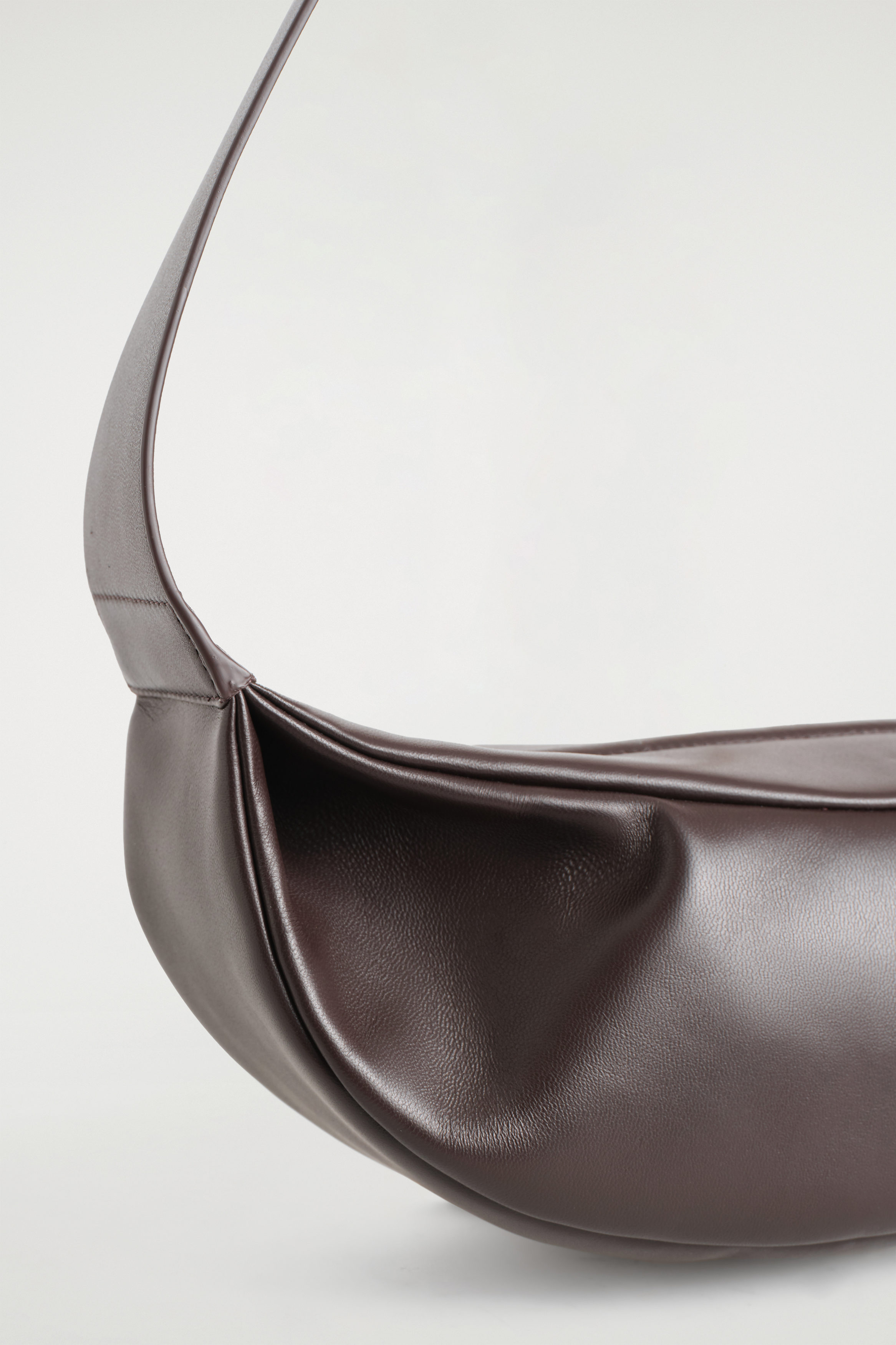 SWING CROSSBODY BAG - LEATHER - DARK BROWN | COS AU