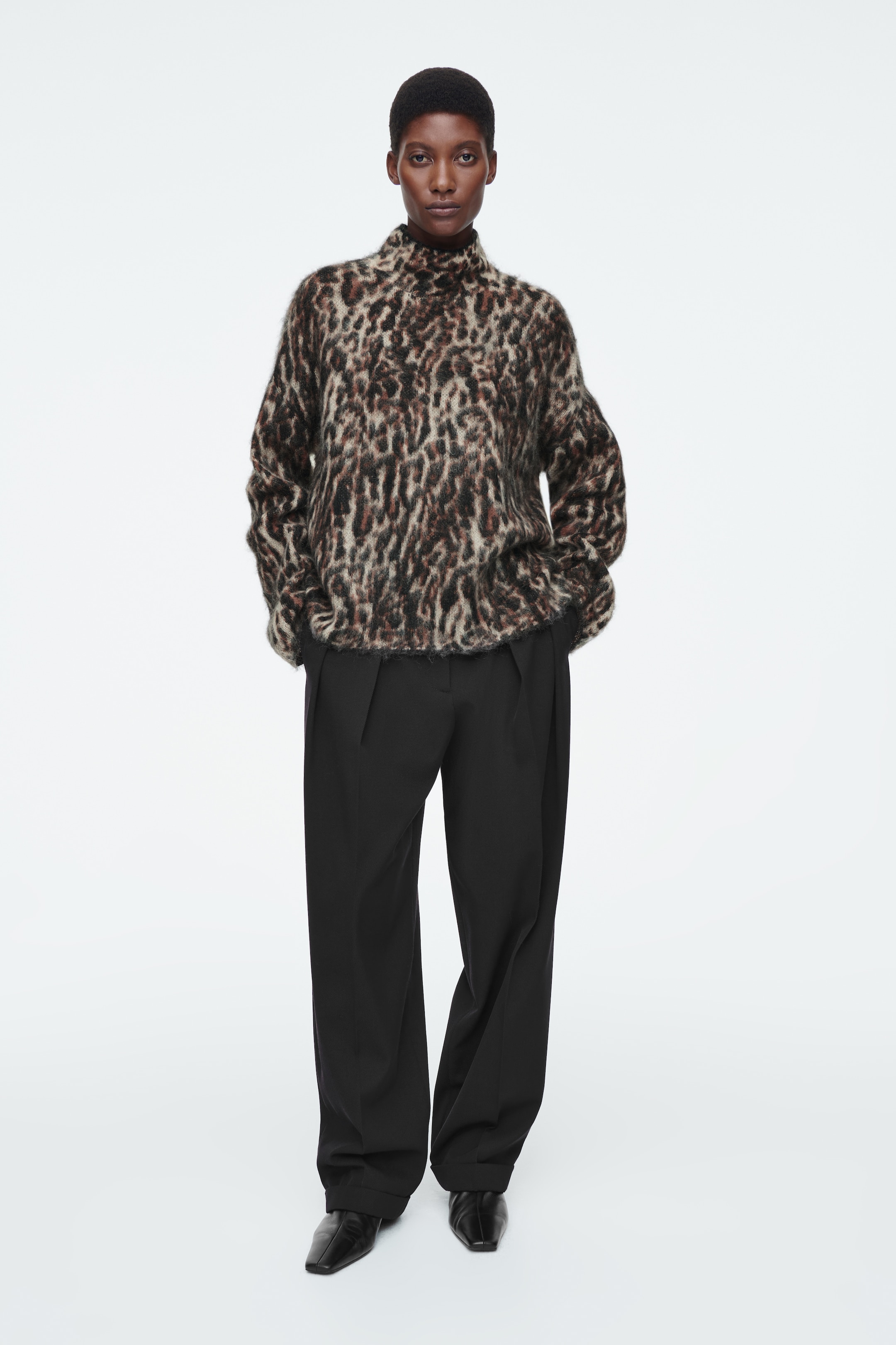 Größeres Bild ansehen: PULLOVER AUS MOHAIR-MIX MIT LEOPARDENMUSTER - LEOPARDENMUSTER - Ladies | H&M DE 2
