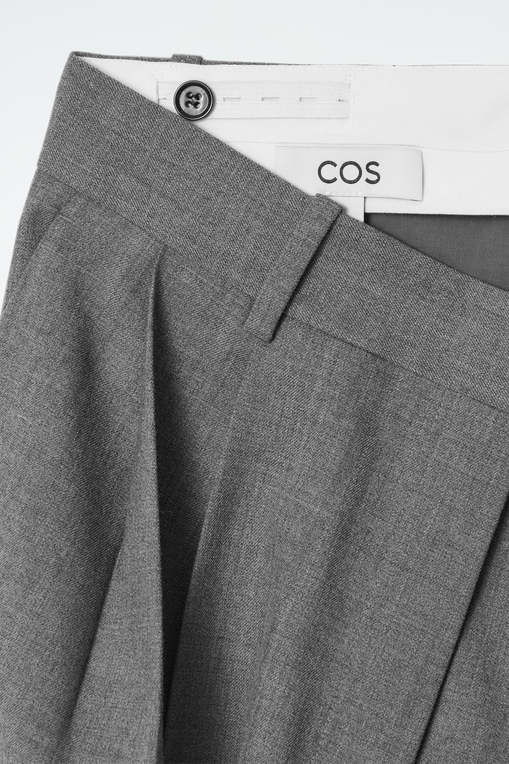 Agrandir l'image: PANTALON LARGE EN SERGÉ DÉCONTRACTÉ - GRIS - FEMME | H&M CH 7