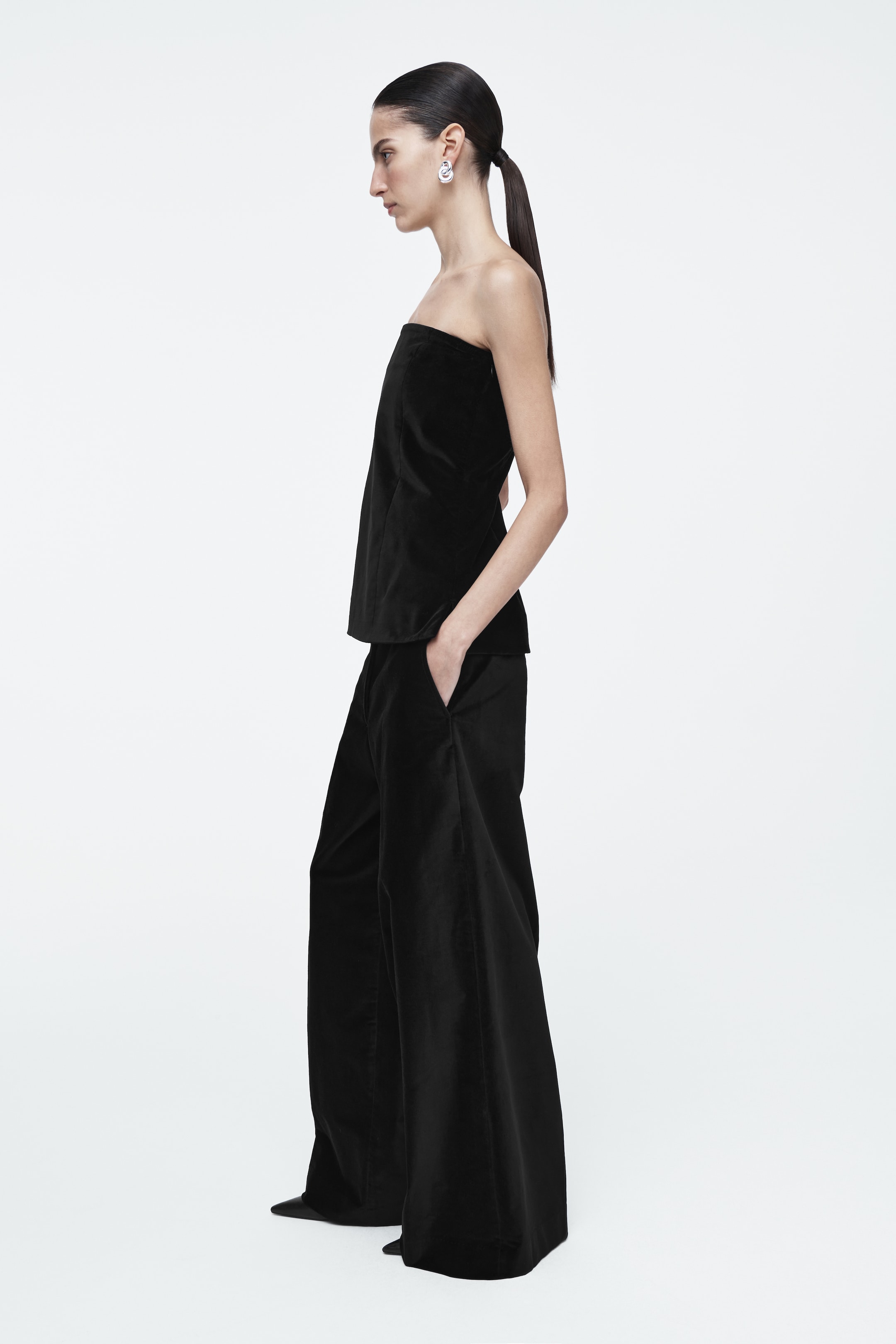 Ingrandisci l'immagine: VELVET BUSTIER - BLACK - DONNA | H&M CH 3