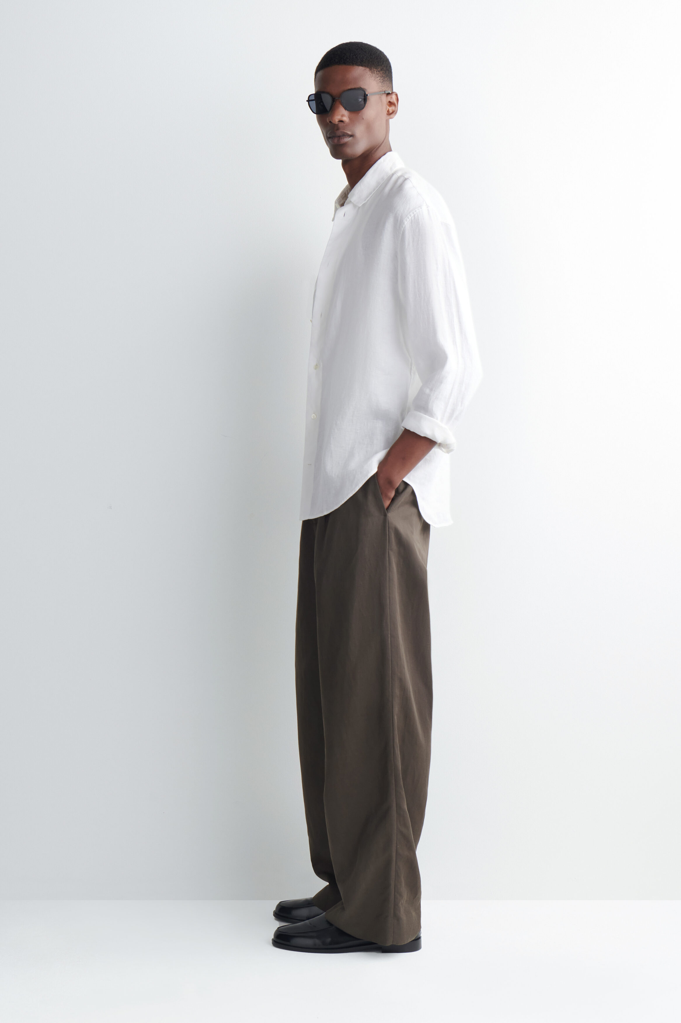 RELAXED LINEN SHIRT - thumbnail 2
