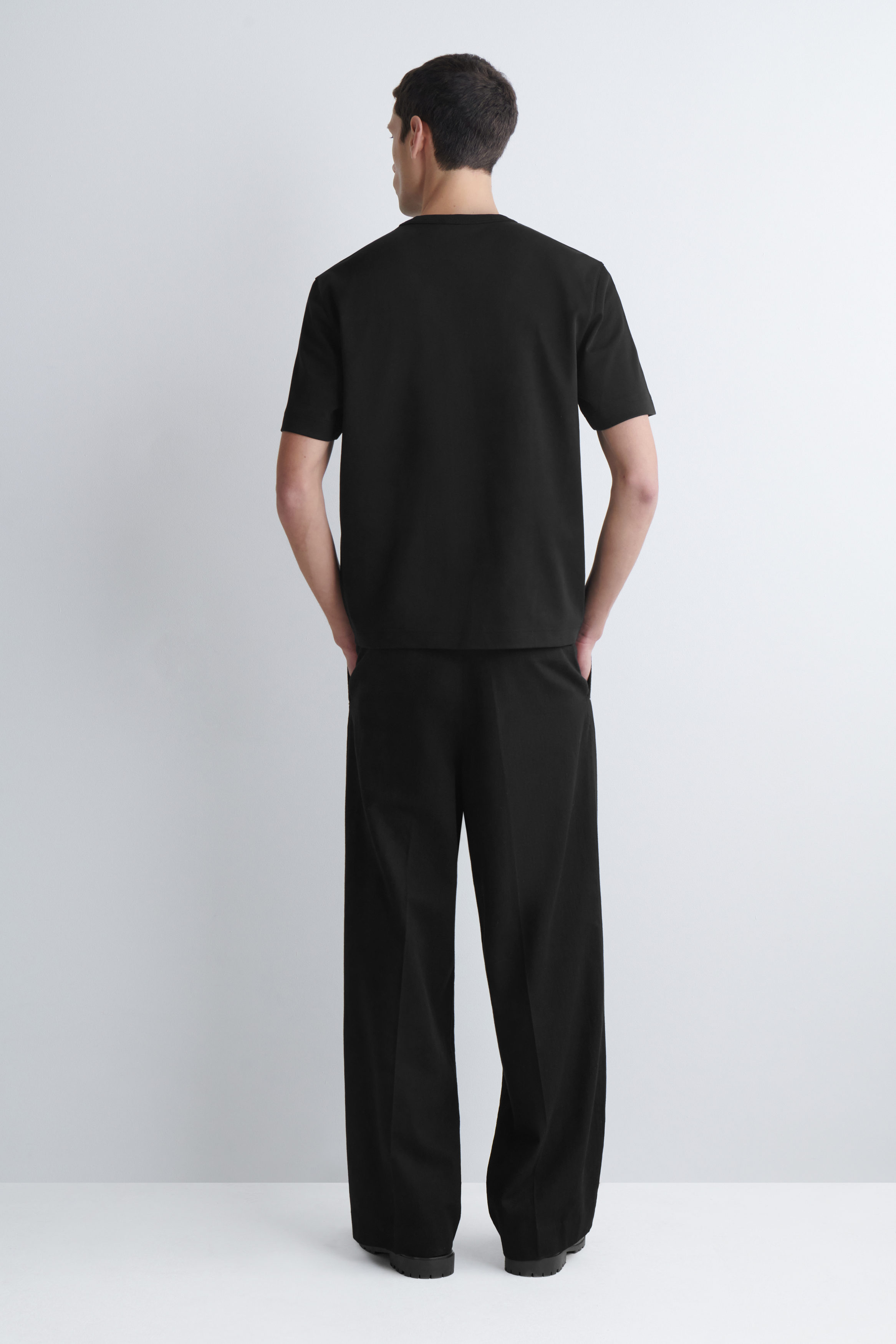 INTERLOCK COTTON CREW-NECK T-SHIRT - BLACK | COS US