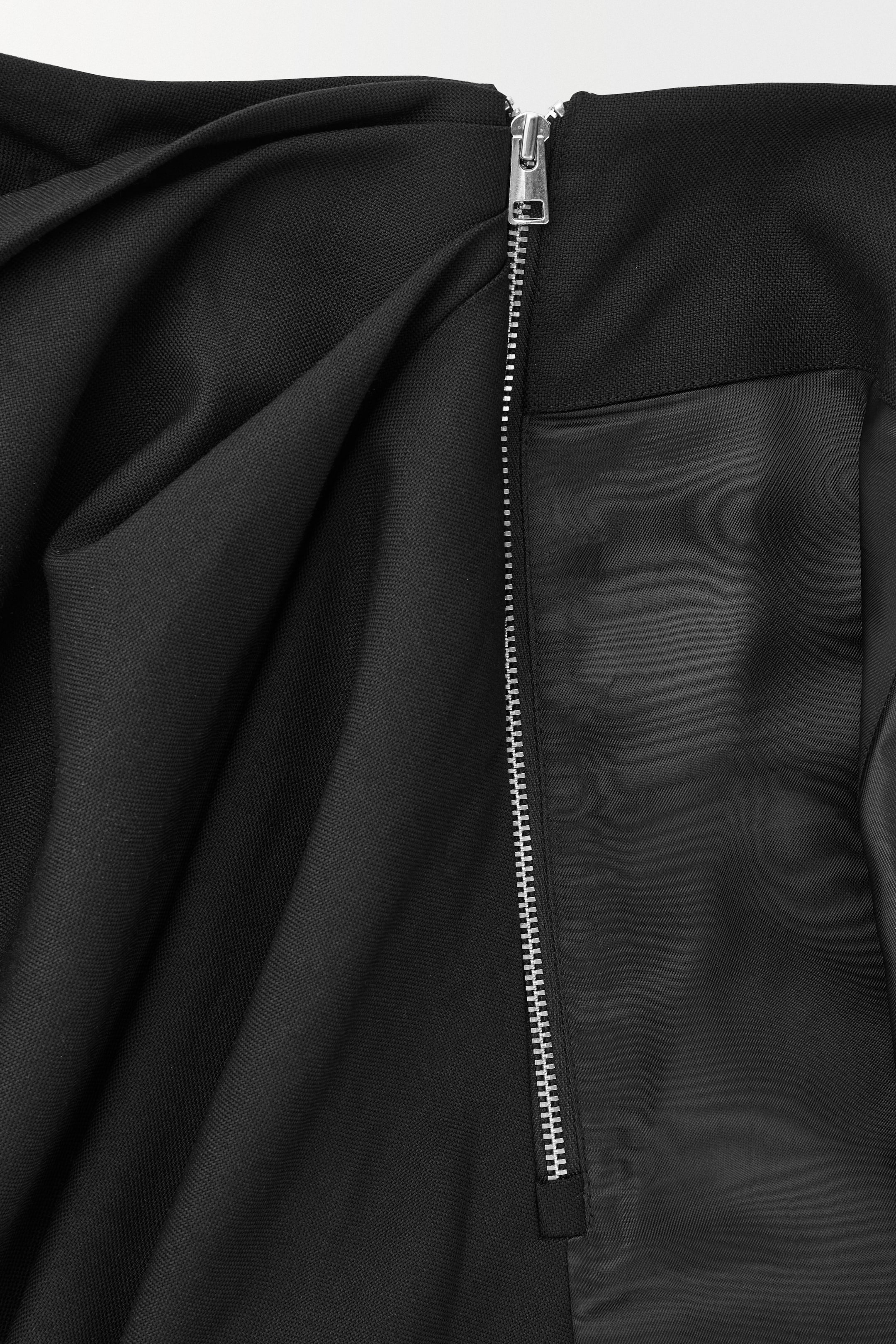 View larger image: THE ASYMMETRIC DRAPED MINI SKIRT - BLACK - Ladies | H&M GB 3