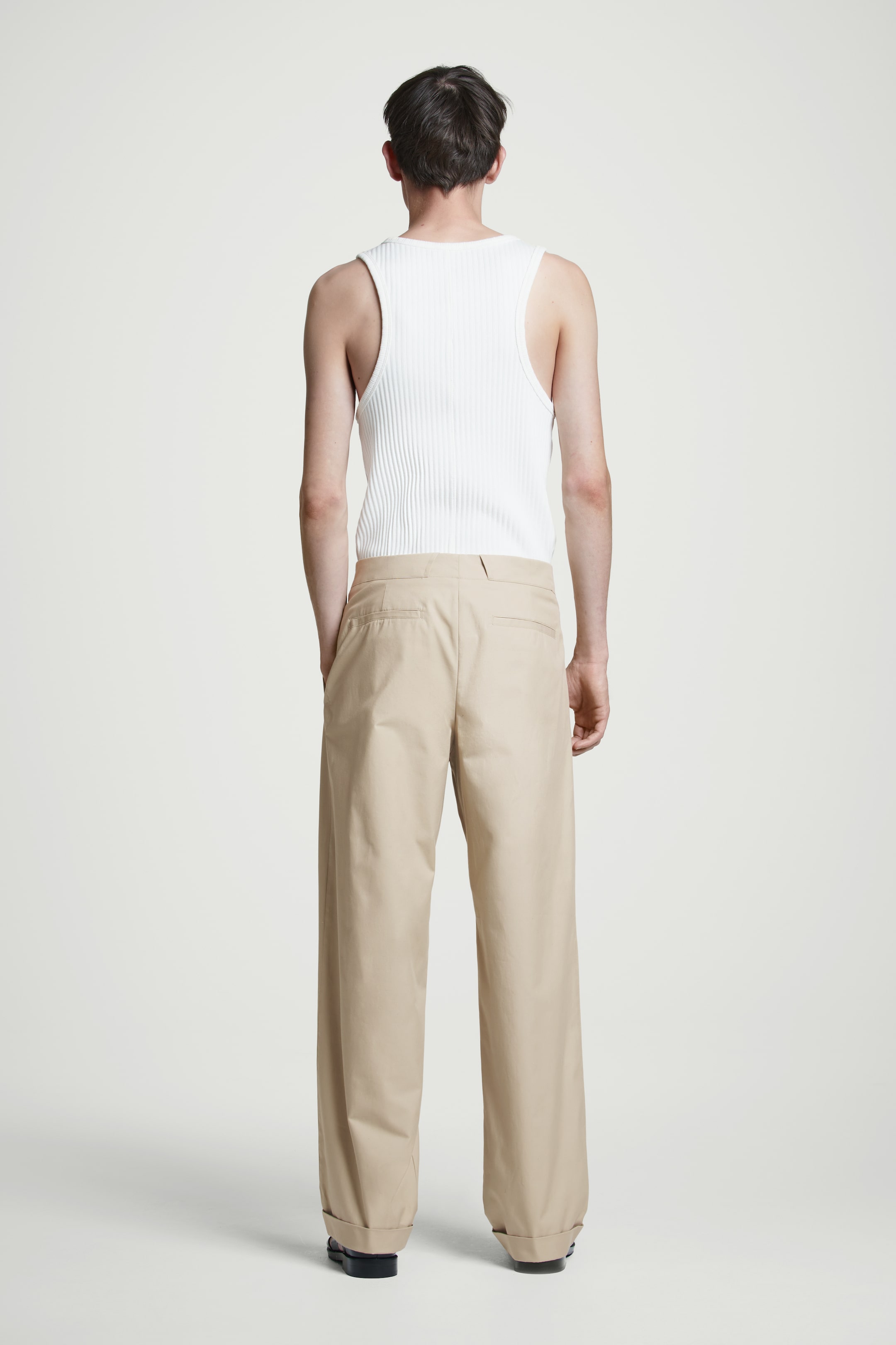 Ingrandisci l'immagine: TAPERED COTTON TURN-UP TROUSERS - BEIGE - UOMO | H&M CH 3