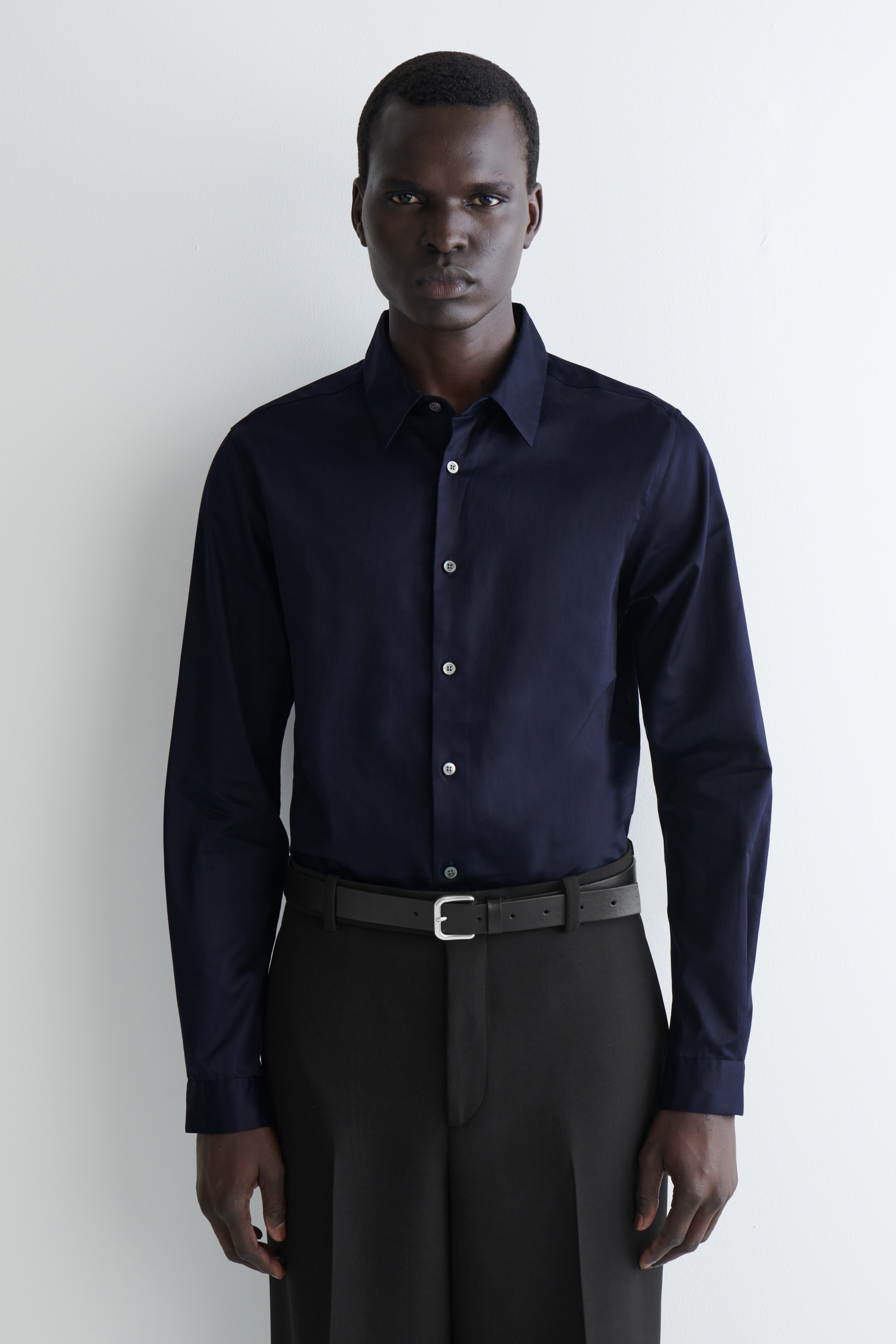 SLIM TAILORED POPLIN SHIRT - NAVY