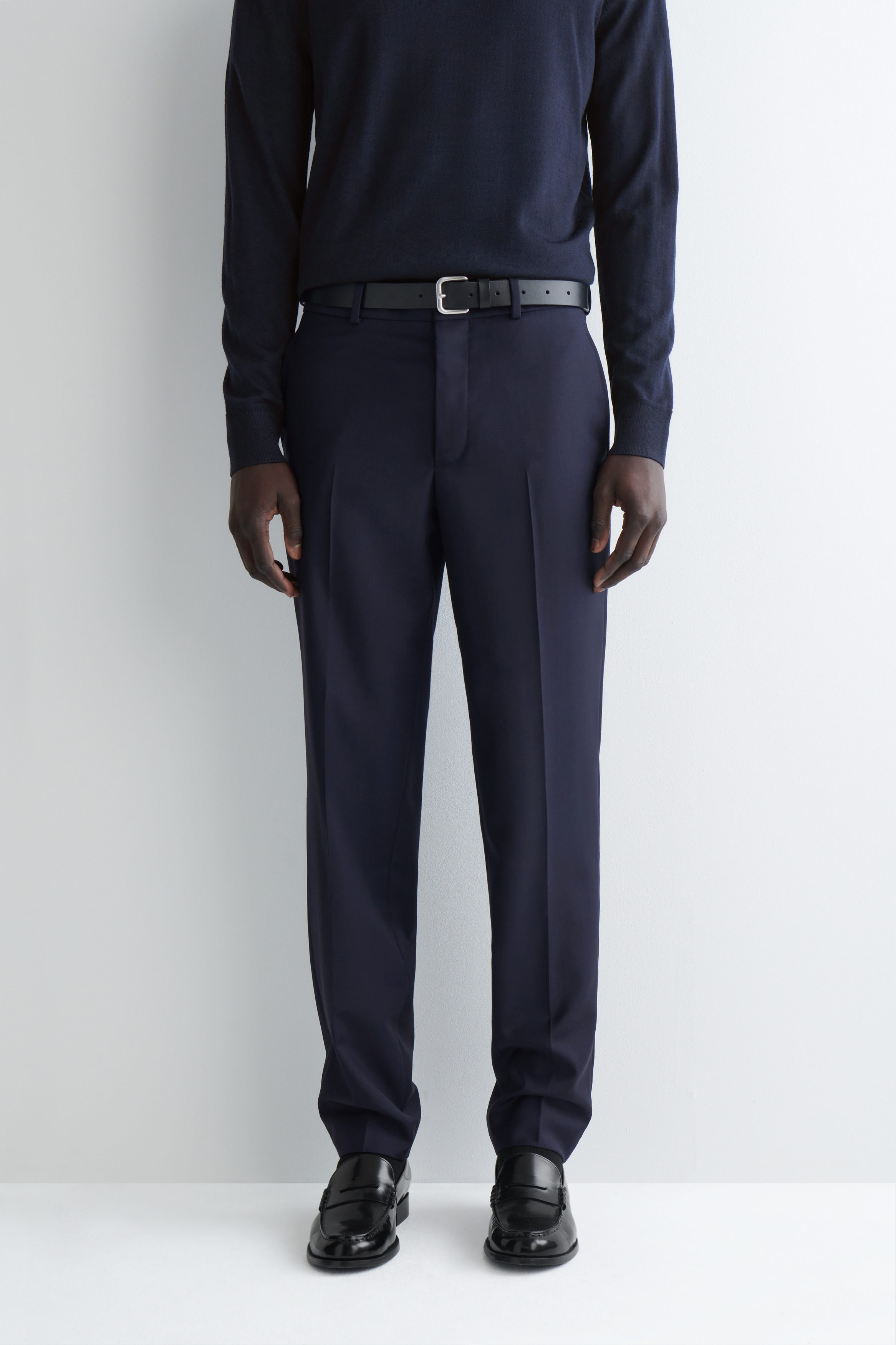 TAILORED STRAIGHT-LEG WOOL TROUSERS - NAVY | COS