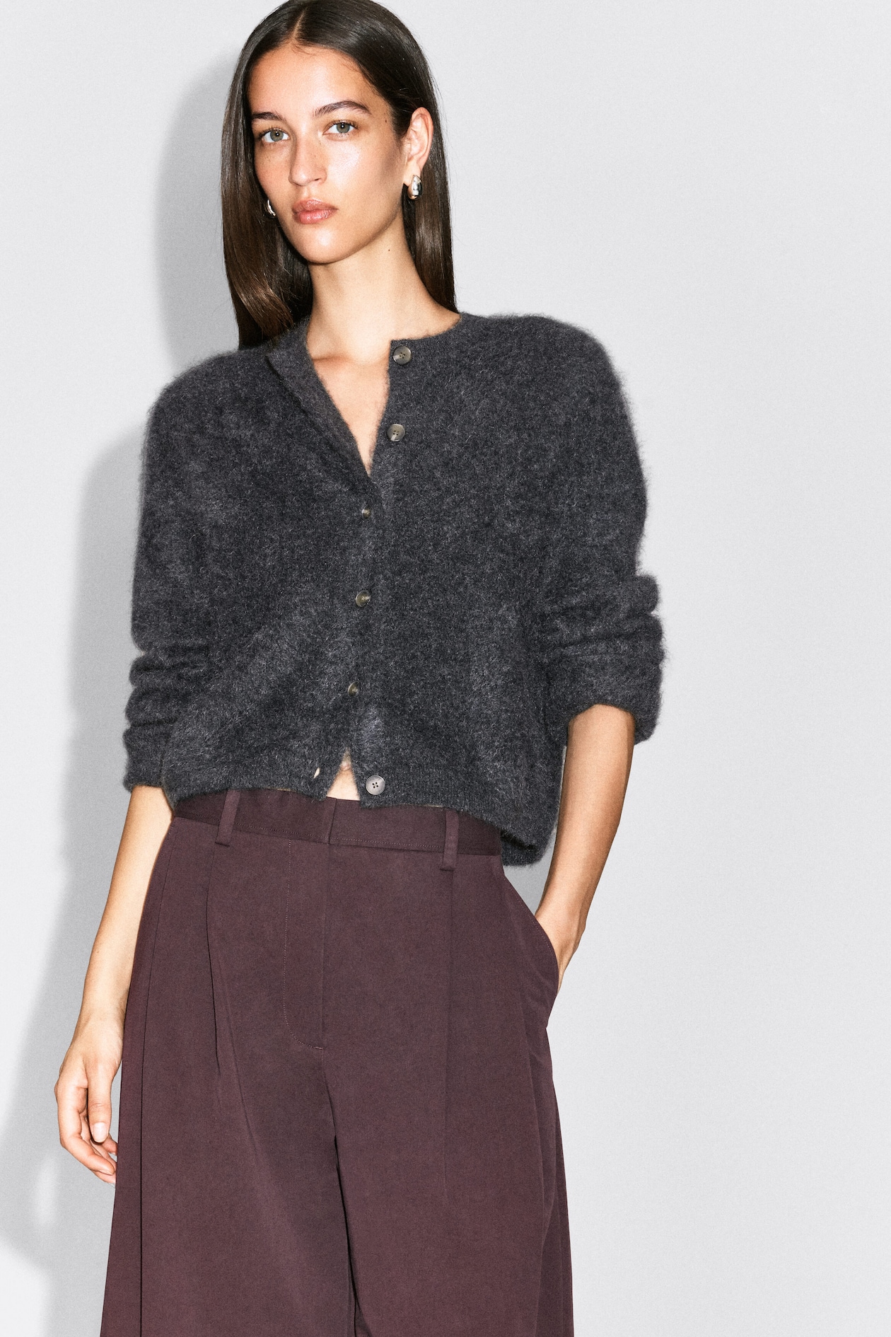 COTTON CROPPED BARREL-LEG PANTS — BROWN