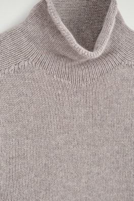 PURE CASHMERE MOCK-NECK SWEATER — LIGHT GRAY MÉLANGE 5
