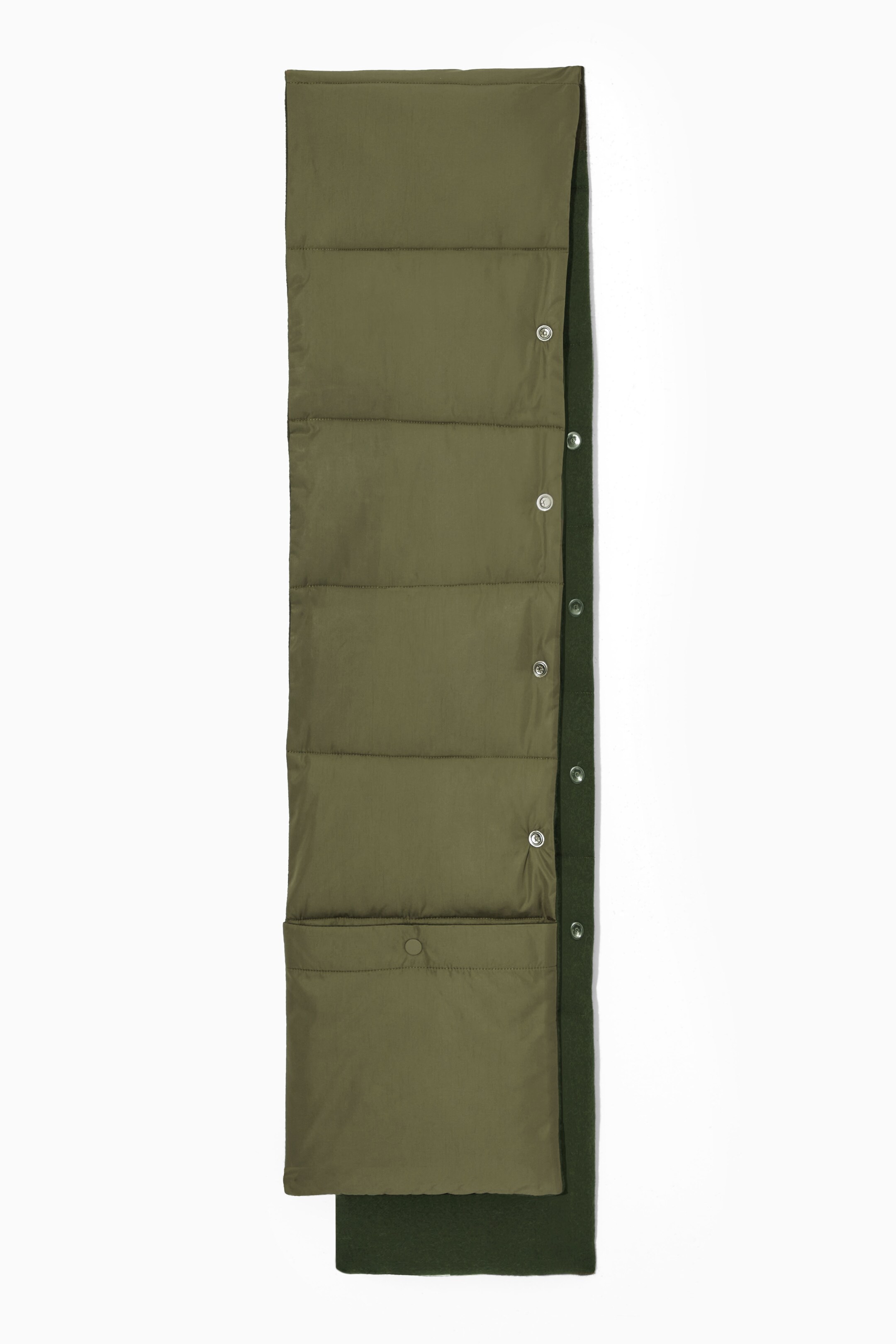 Vis større bilde: CONVERTIBLE PADDED SCARF - KHAKI GREEN - HERRE | H&M NO 1