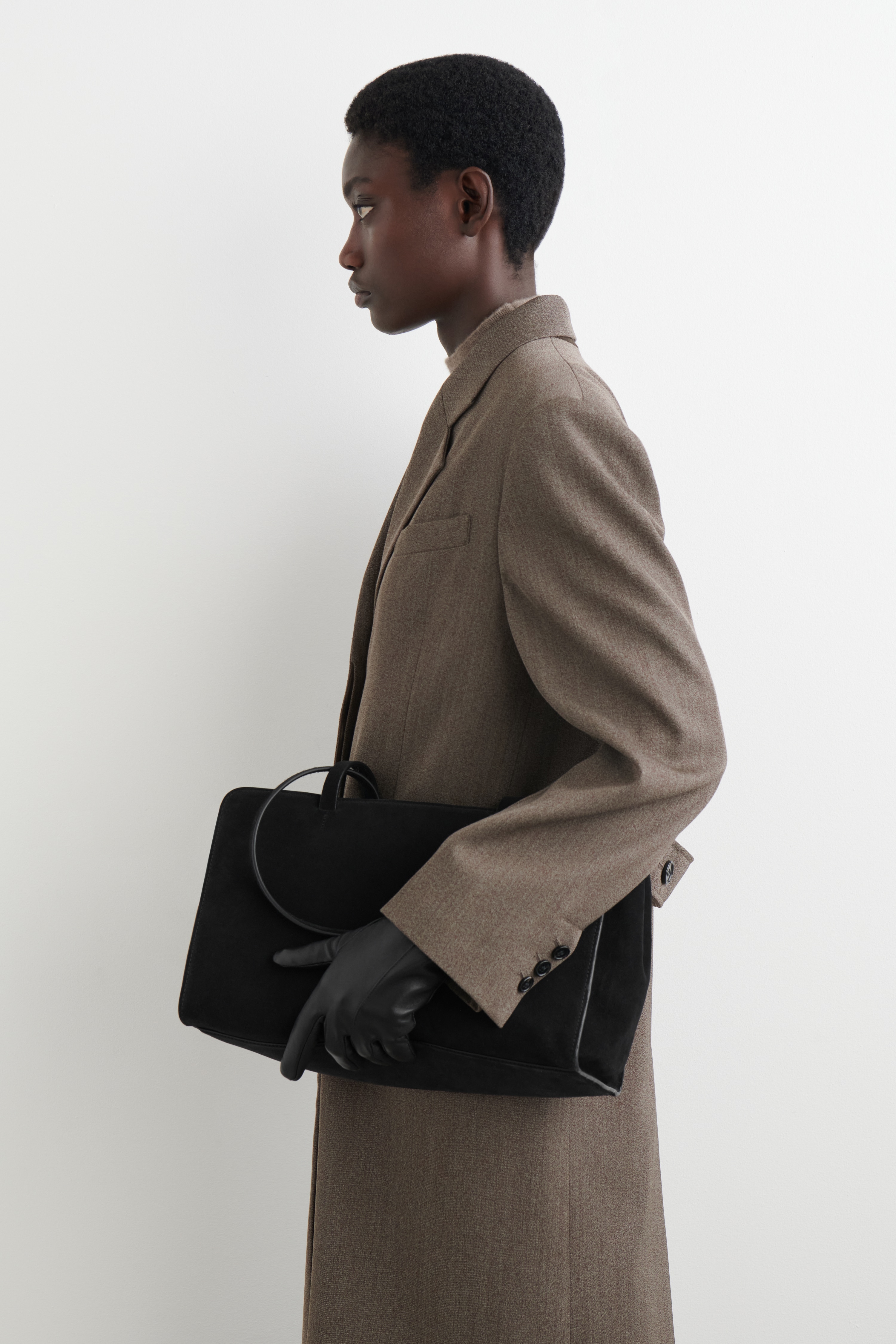 CASHMERE-LINED LEATHER GLOVES - BLACK/DARK BROWN