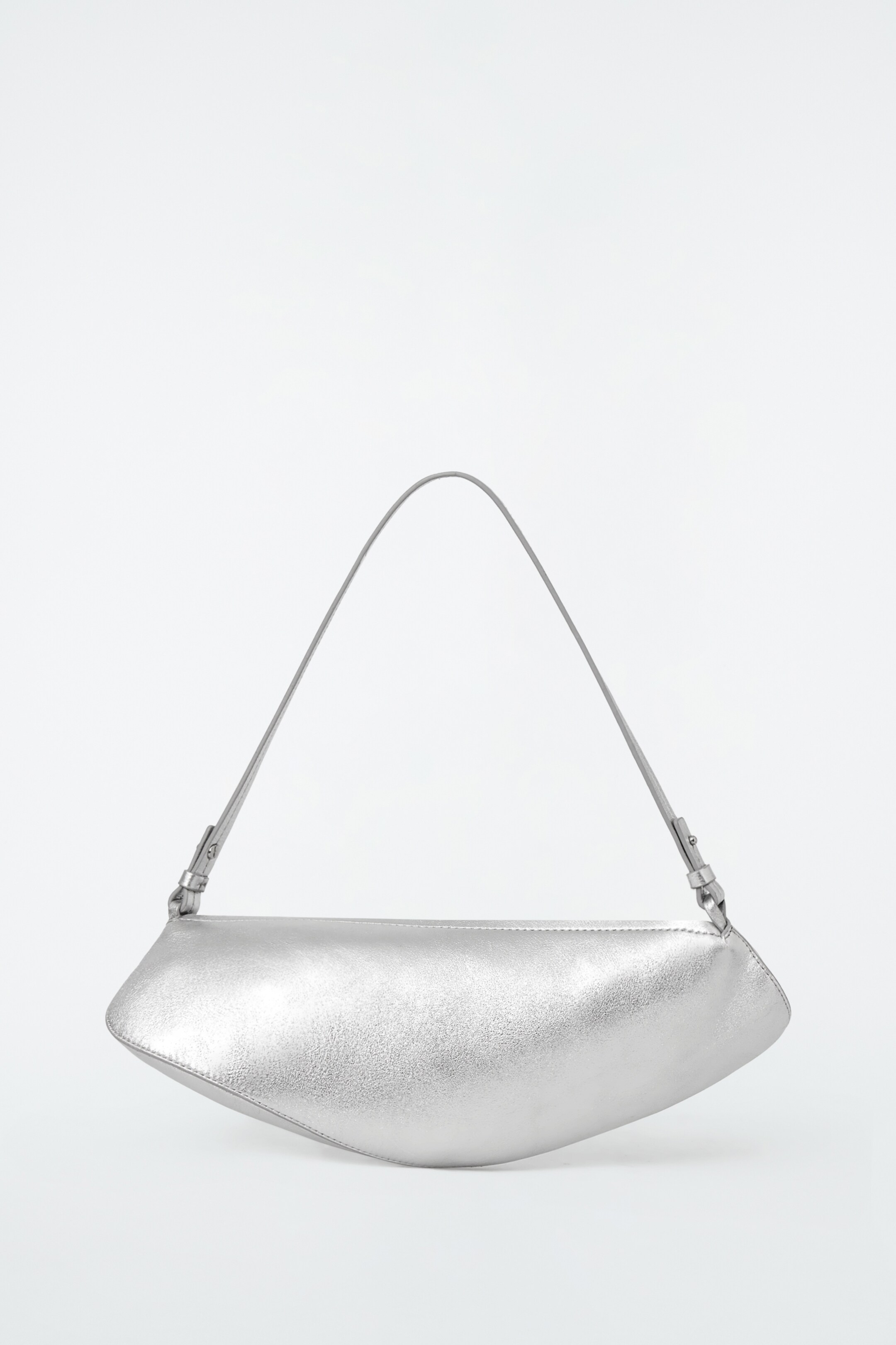 Grotere afbeelding bekijken: COVE CLUTCH BAG - LEATHER - SILVER - DAMES | H&M NL 1