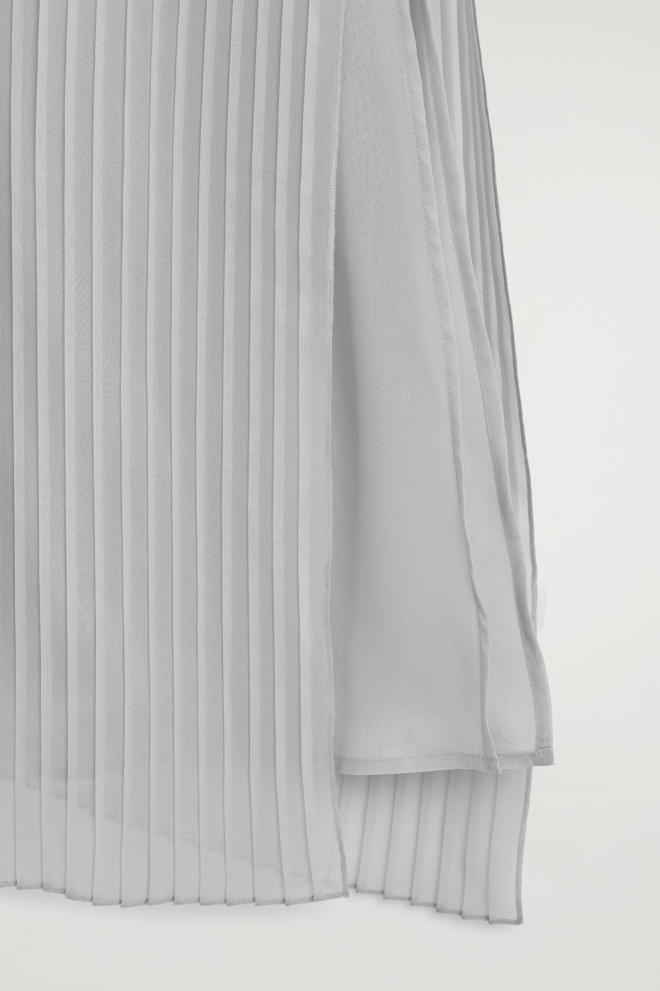 Vezi imaginea mai mare: ROCHIE MAXI CU GULER HALTER ȘI PLISATURI - ALBASTRU DESCHIS - FEMEI | H&M RO 7