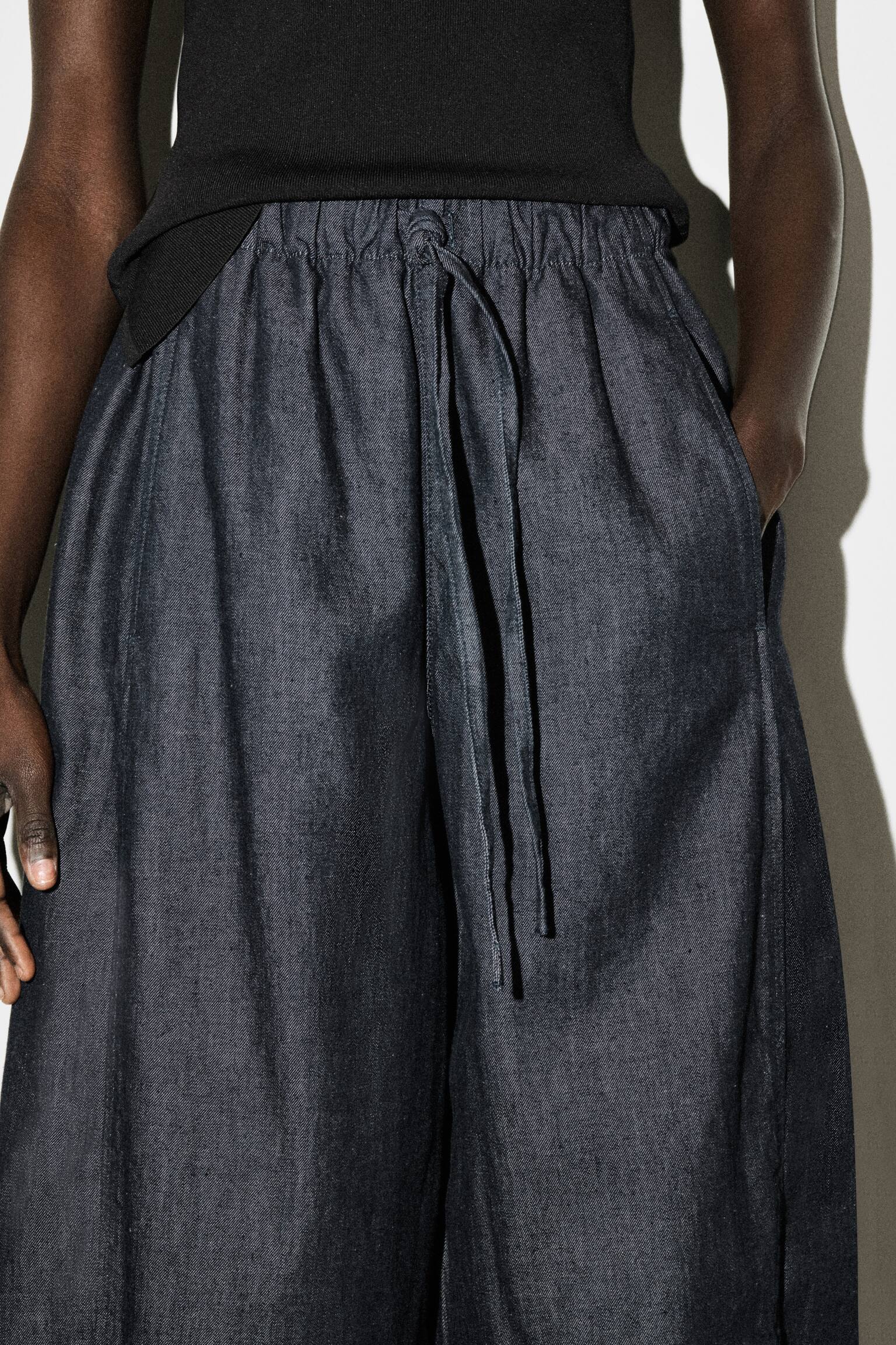 מכנסי דנים ברגל חבית עם שרוך - כחול כהה/כחול כהה - 9