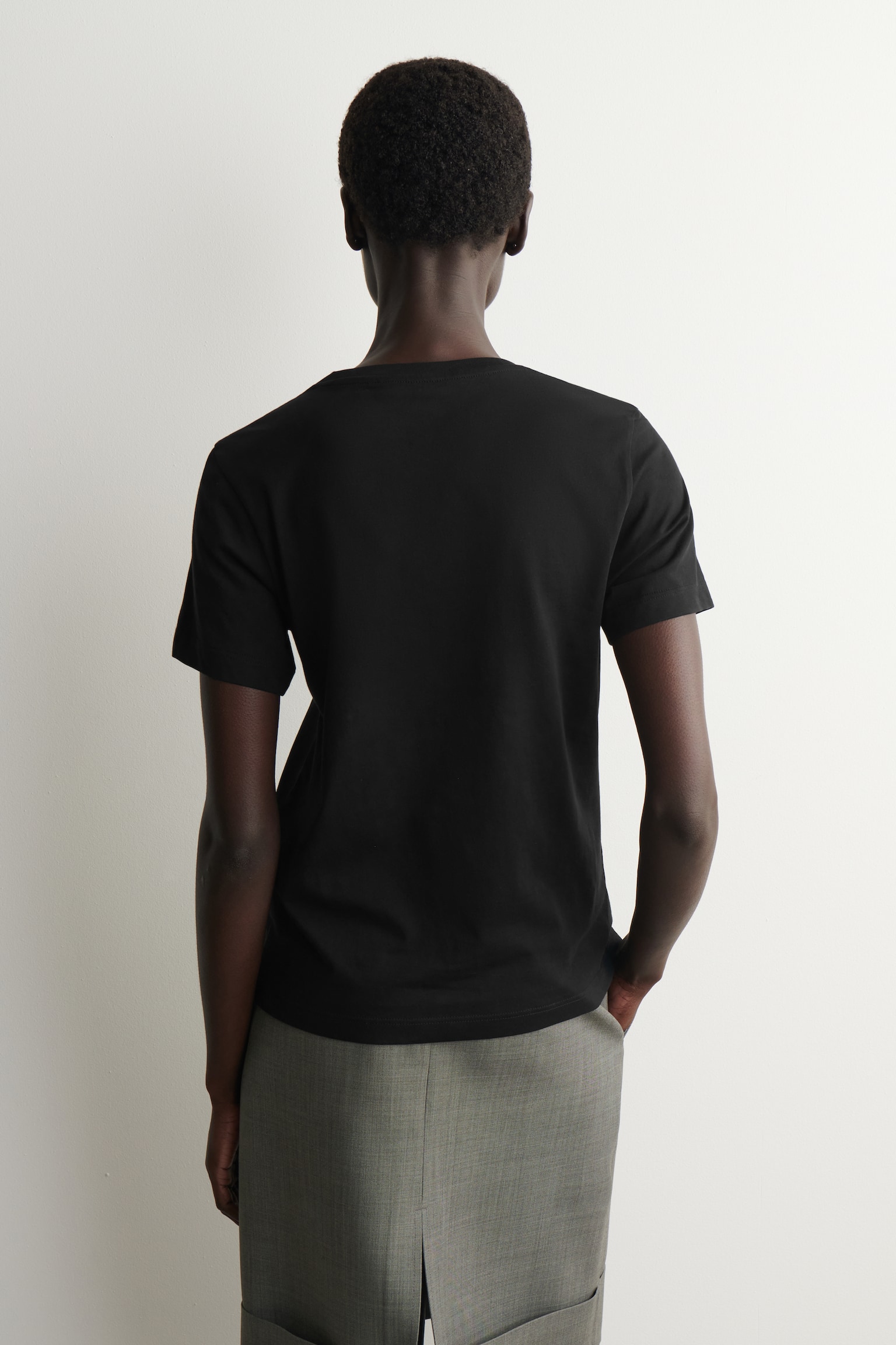 TRICOU DIN BUMBAC CU GULER ROTUND - NEGRU/ALB/MARO/BEJ MÉLANGE/BLEUMARIN/GALBEN UNTOS - 3