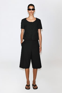 TAILORED BERMUDA SHORTS — BLACK 2