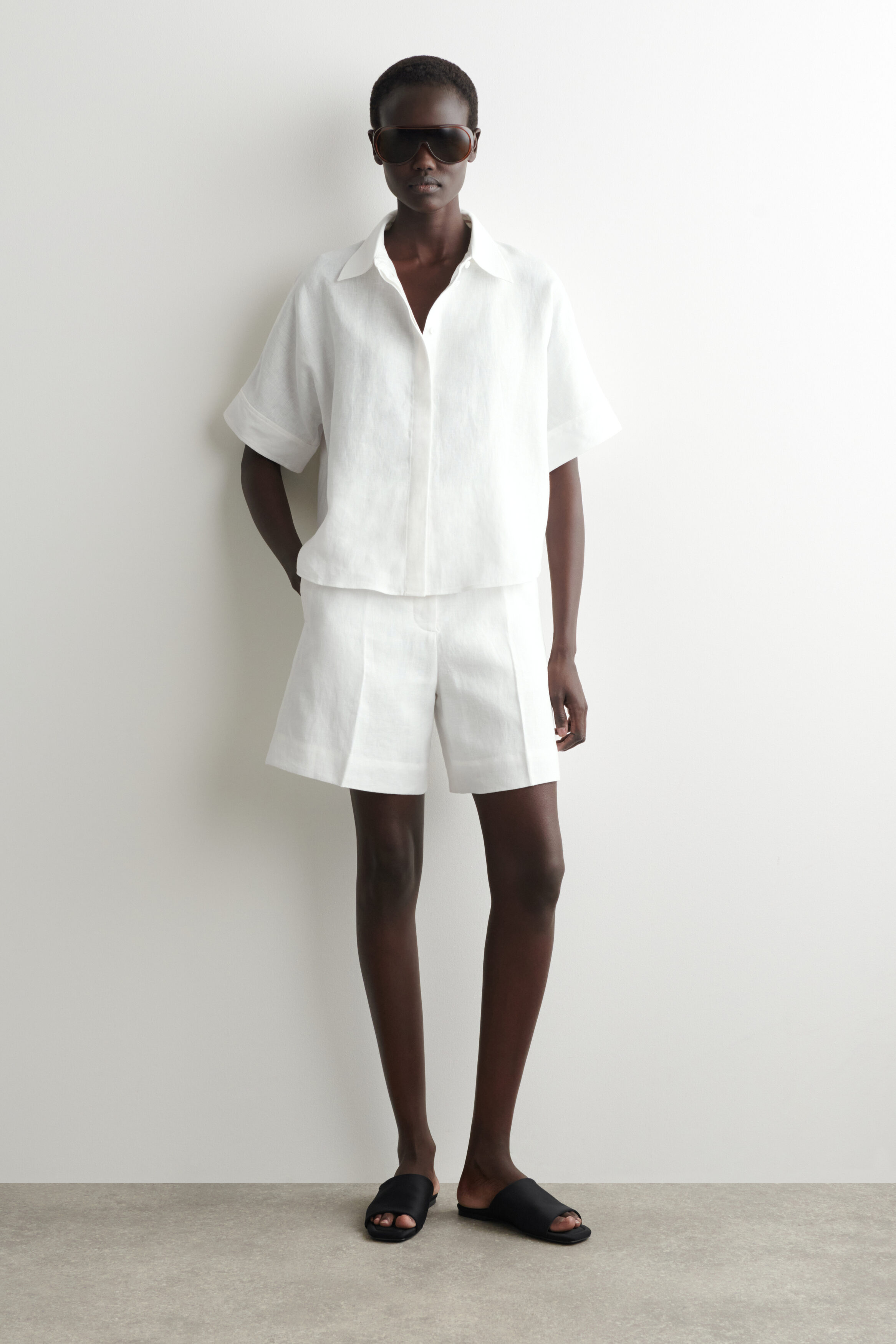 TAILORED ELASTICATED LINEN SHORTS - WHITE | COS US TAILORED ELASTICATED LINEN SHORTS - WHITE | COS US