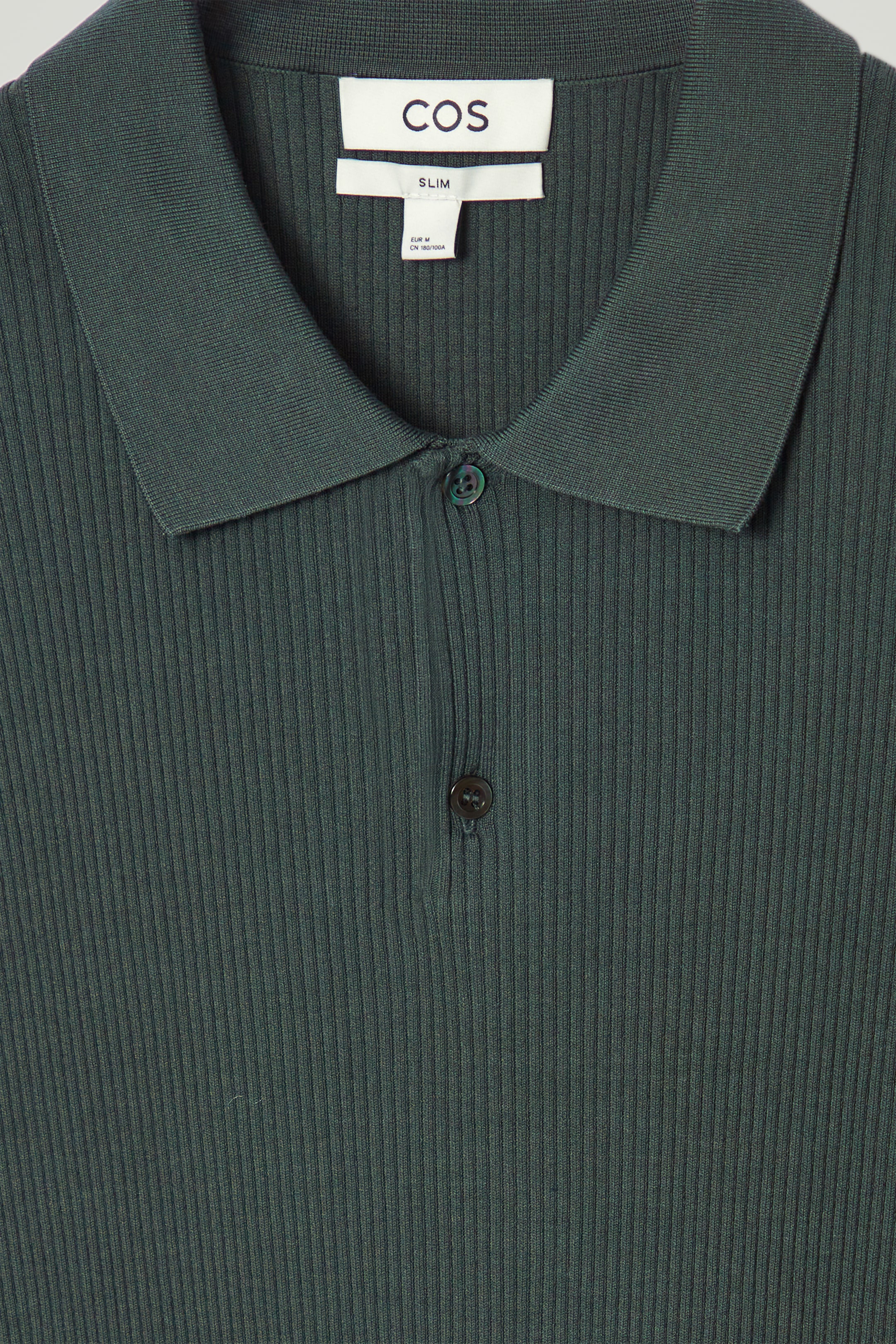 Ingrandisci l'immagine: SLIM RIBBED-KNIT POLO SHIRT - DARK GREEN - UOMO | H&M CH 2